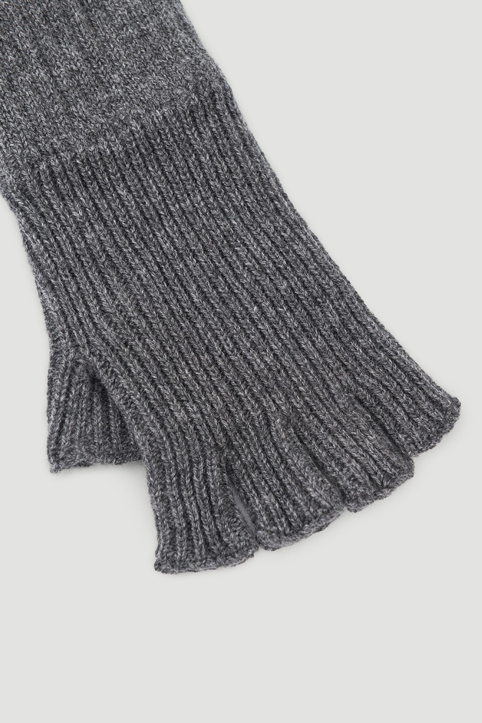 Мітенки   CASHMERE RIBBED FINGERLESS GLOVES