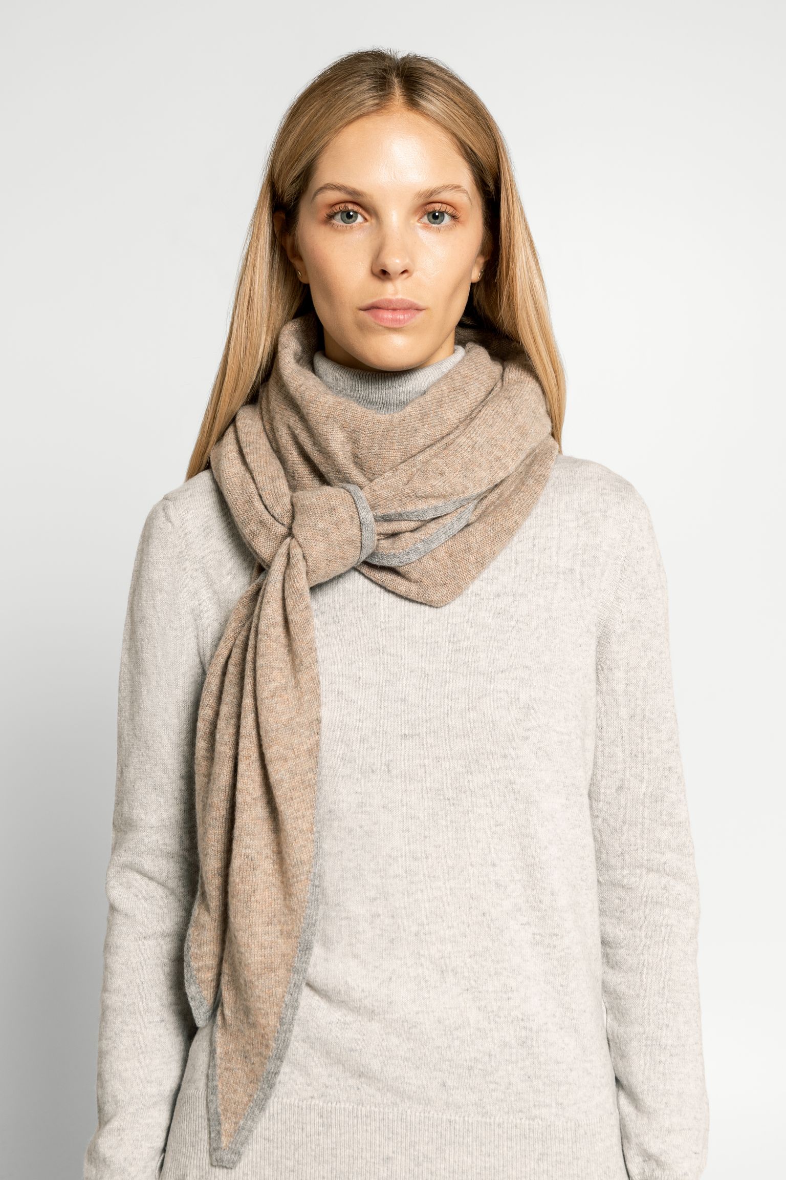 Шарф   CASHMERE GAUZY DIAMOND SCARF