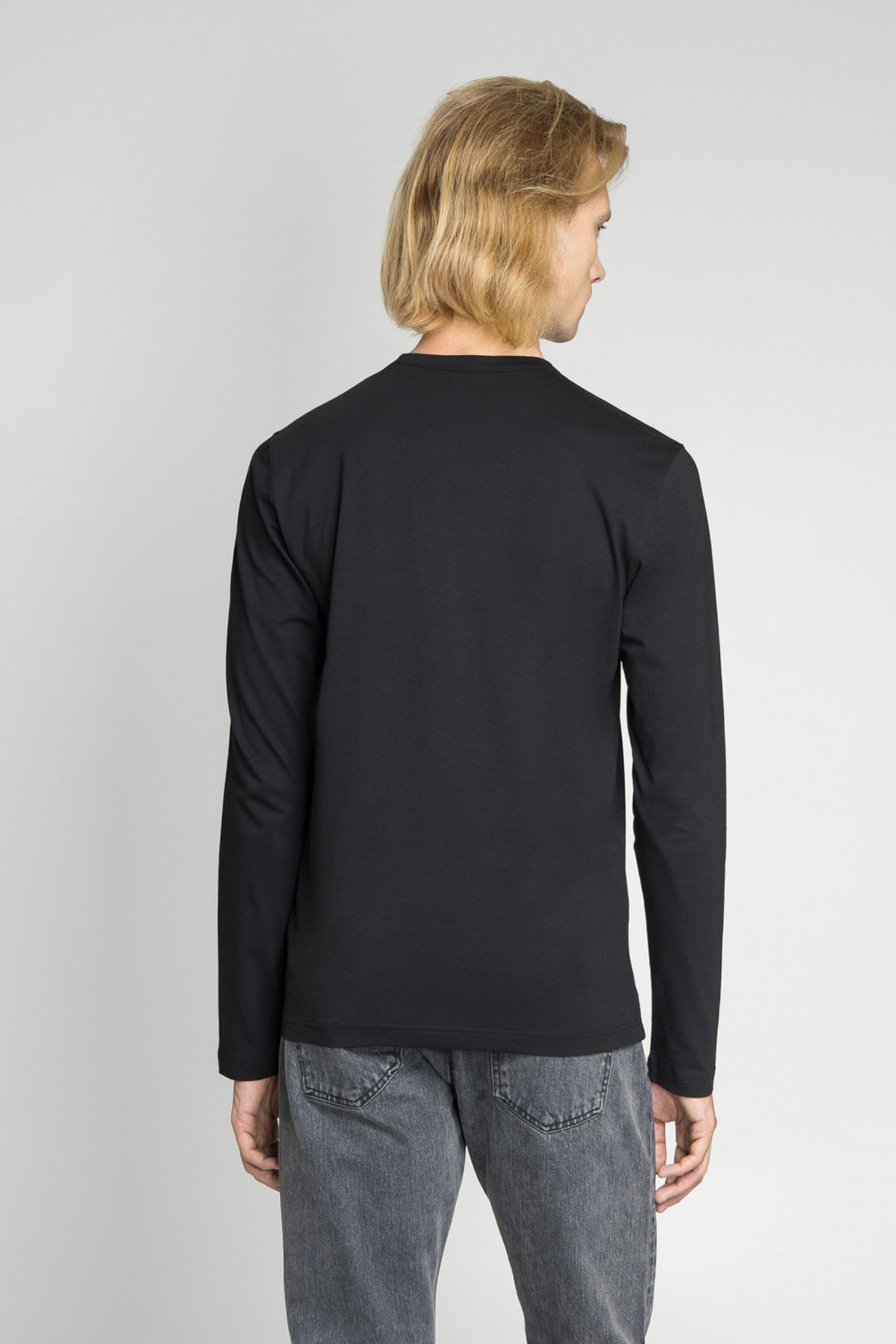 Лонгслив LONG SLEEVED T-SHIRT