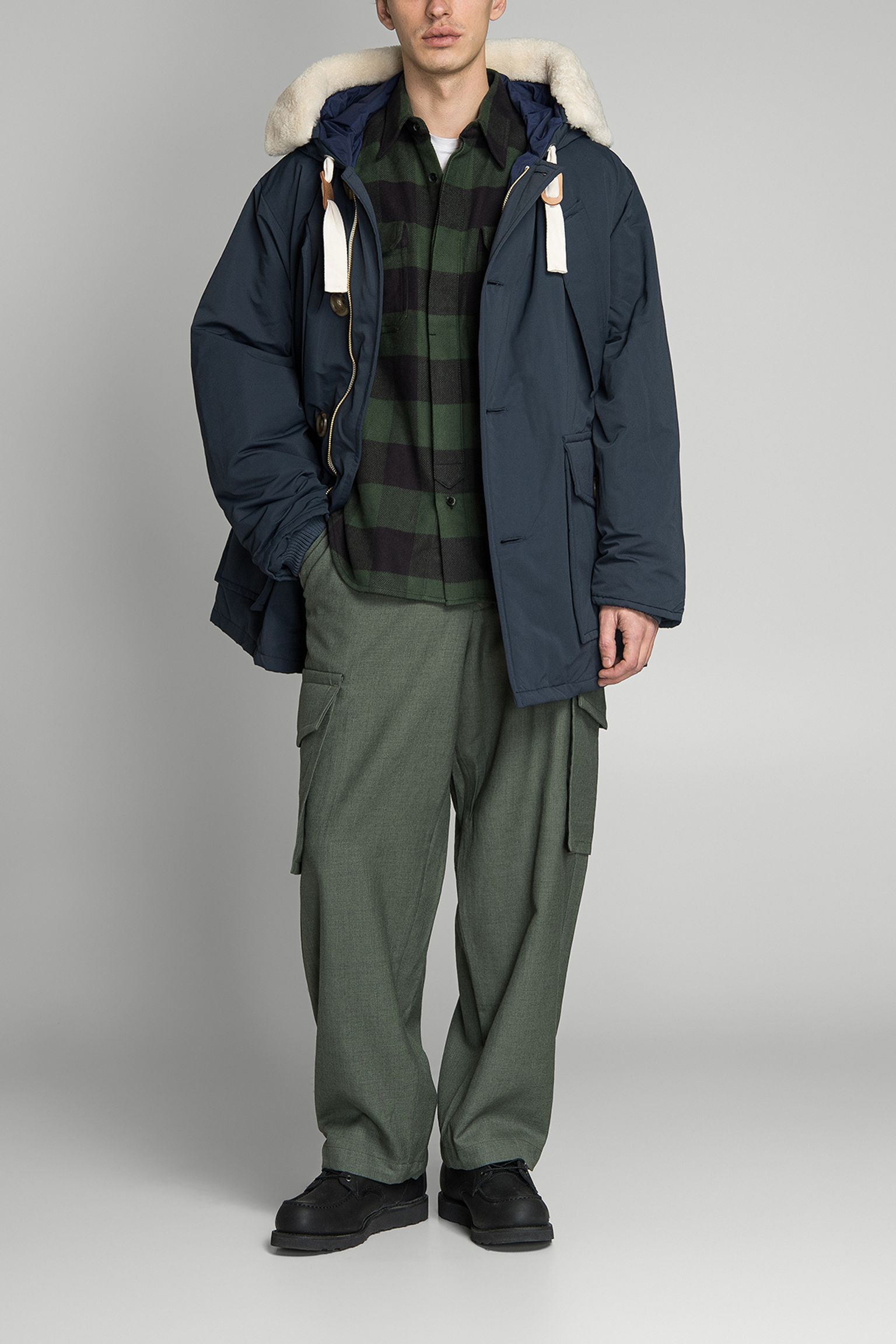 брюки WOOL GABARDINE WIDE CARGO PANTS