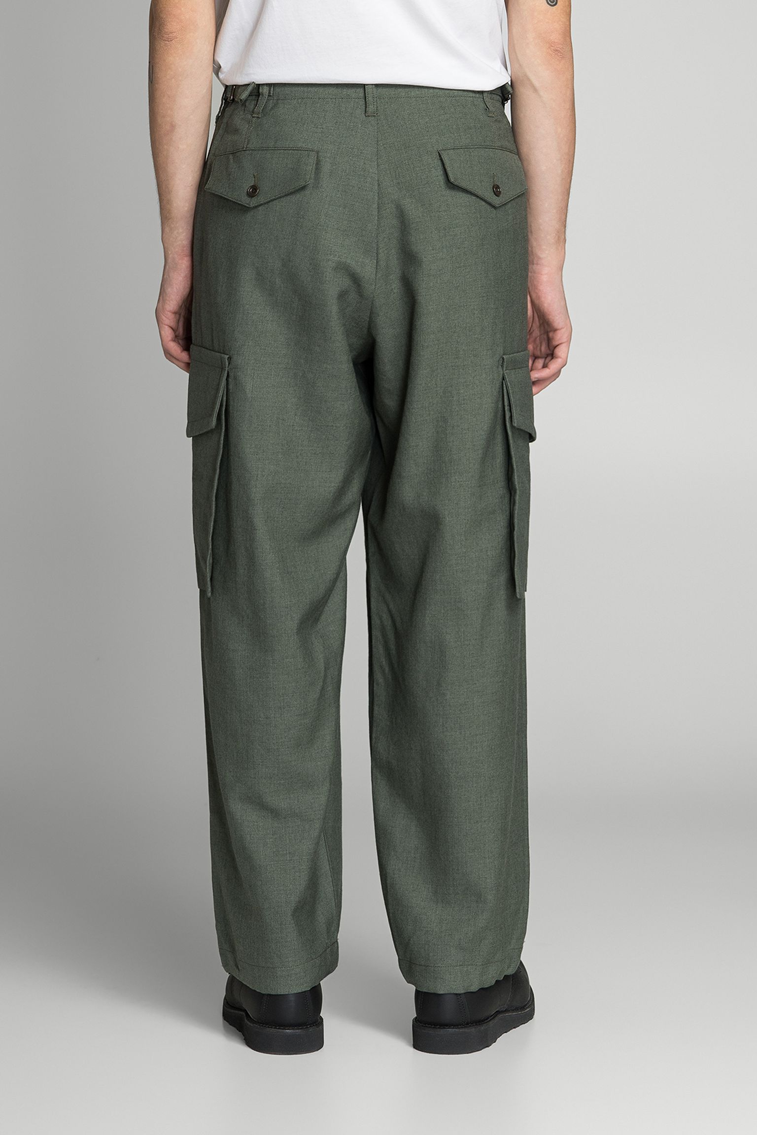 Стильные брюки WOOL GABARDINE WIDE CARGO PANTS