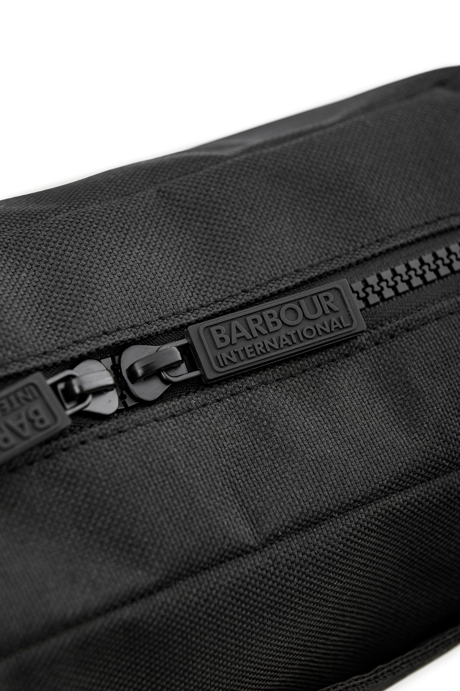 Стильні Несесер KNOCKHILL ESSENTIAL WASHBAG