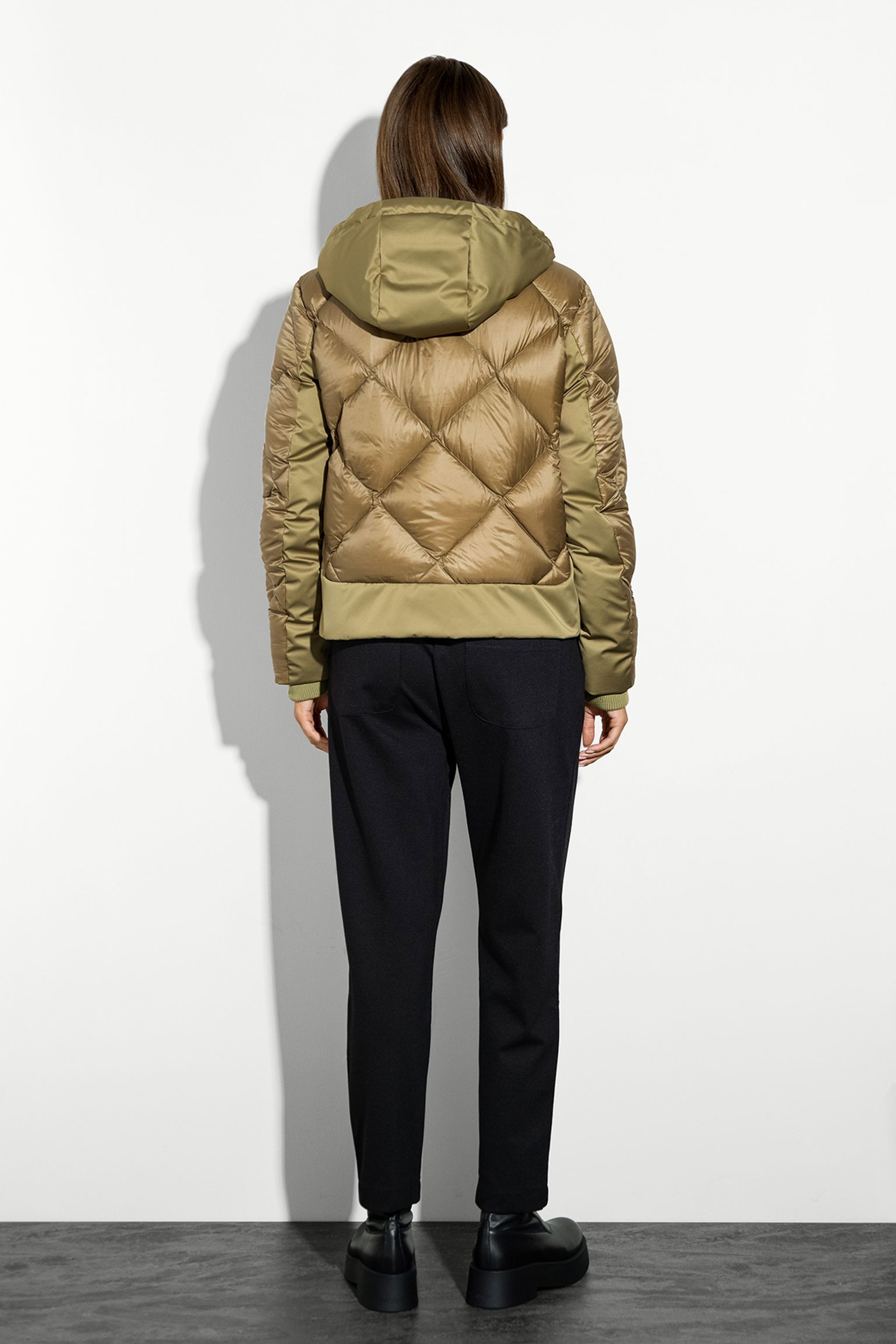 Стильні Пуховик LADIES DOWN JACKETS