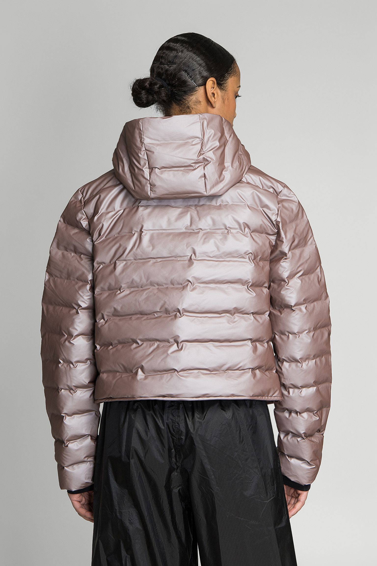 куртка Lohja Short Puffer Jacket W3T4