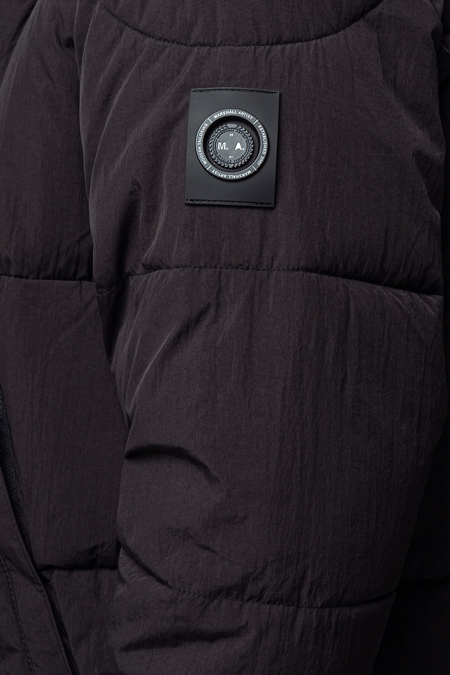 Широкий выбор Куртка   LINEAR BUBBLE JACKET