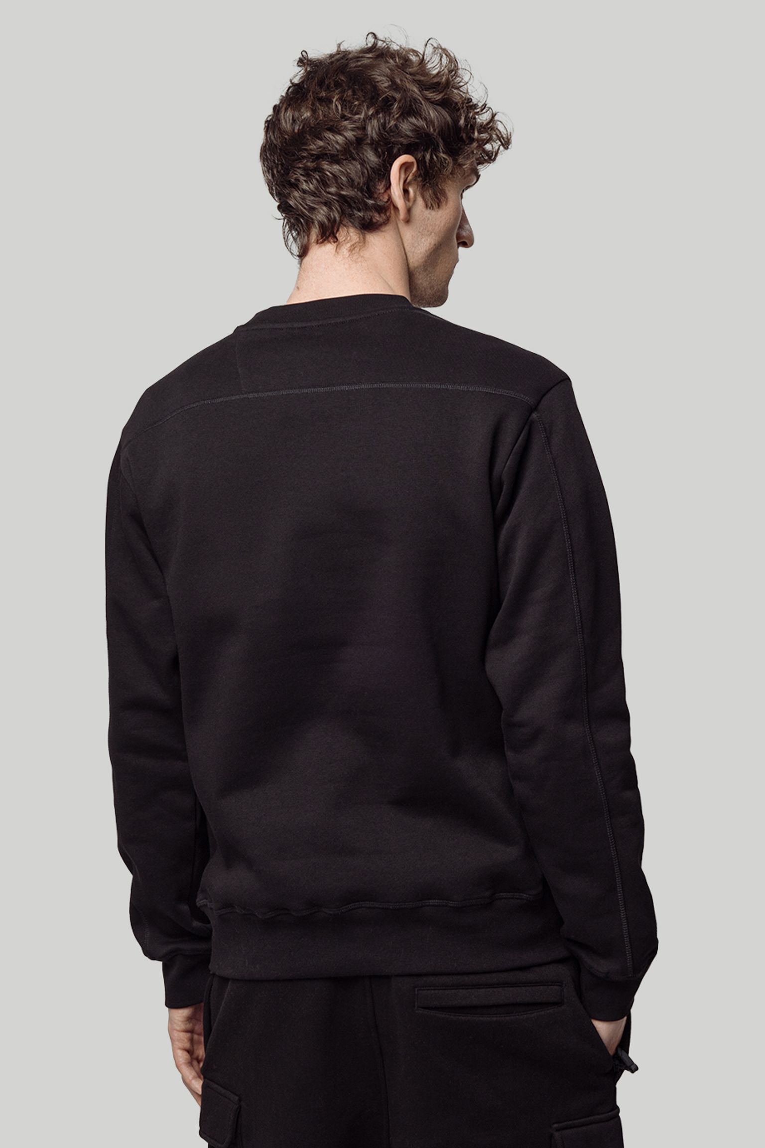 Стильные Свитшот MARSHALL ARTIST SIREN CREWNECK