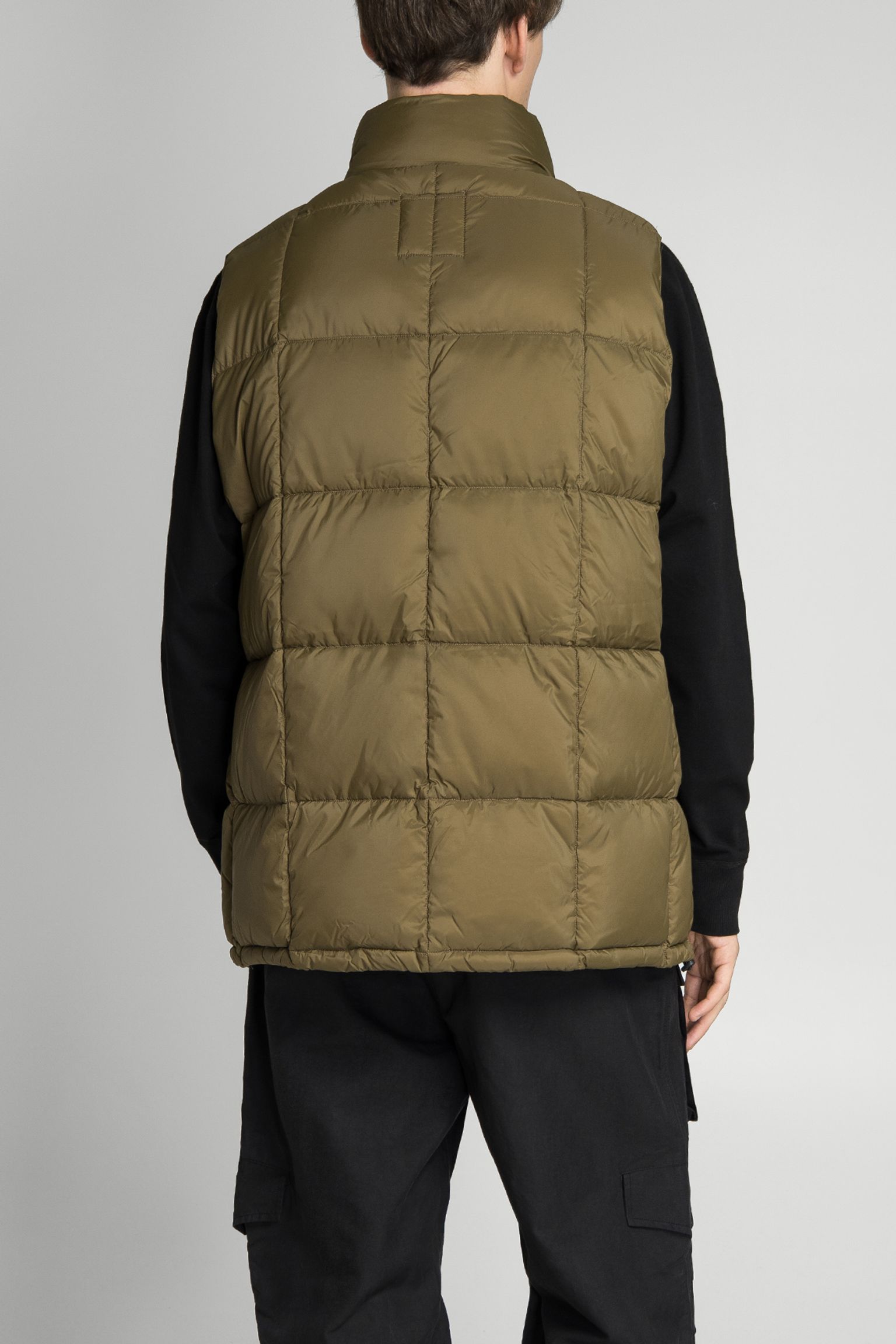 Стильные Жилет пуховой VOLUME DOWN VEST