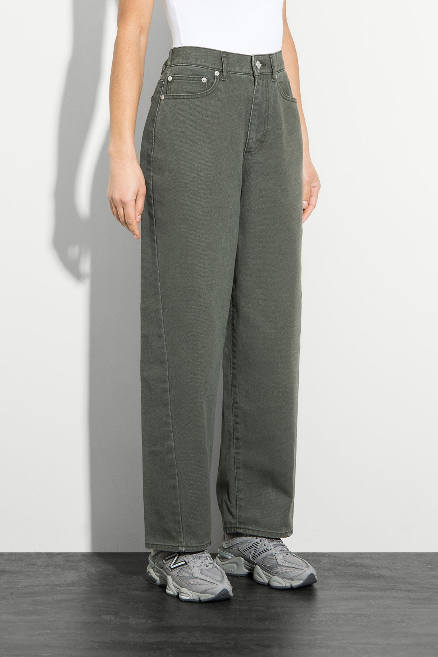 Джинсы LEAH BAGGY с доставкой