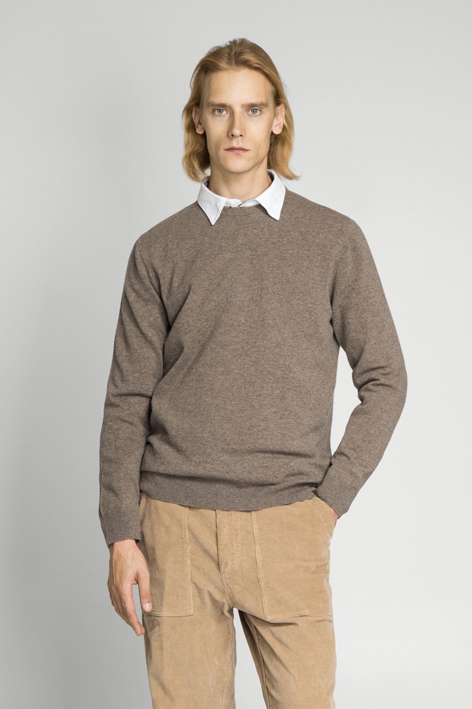 Свитер Essential Lambswool Crew Neck купить в Украине