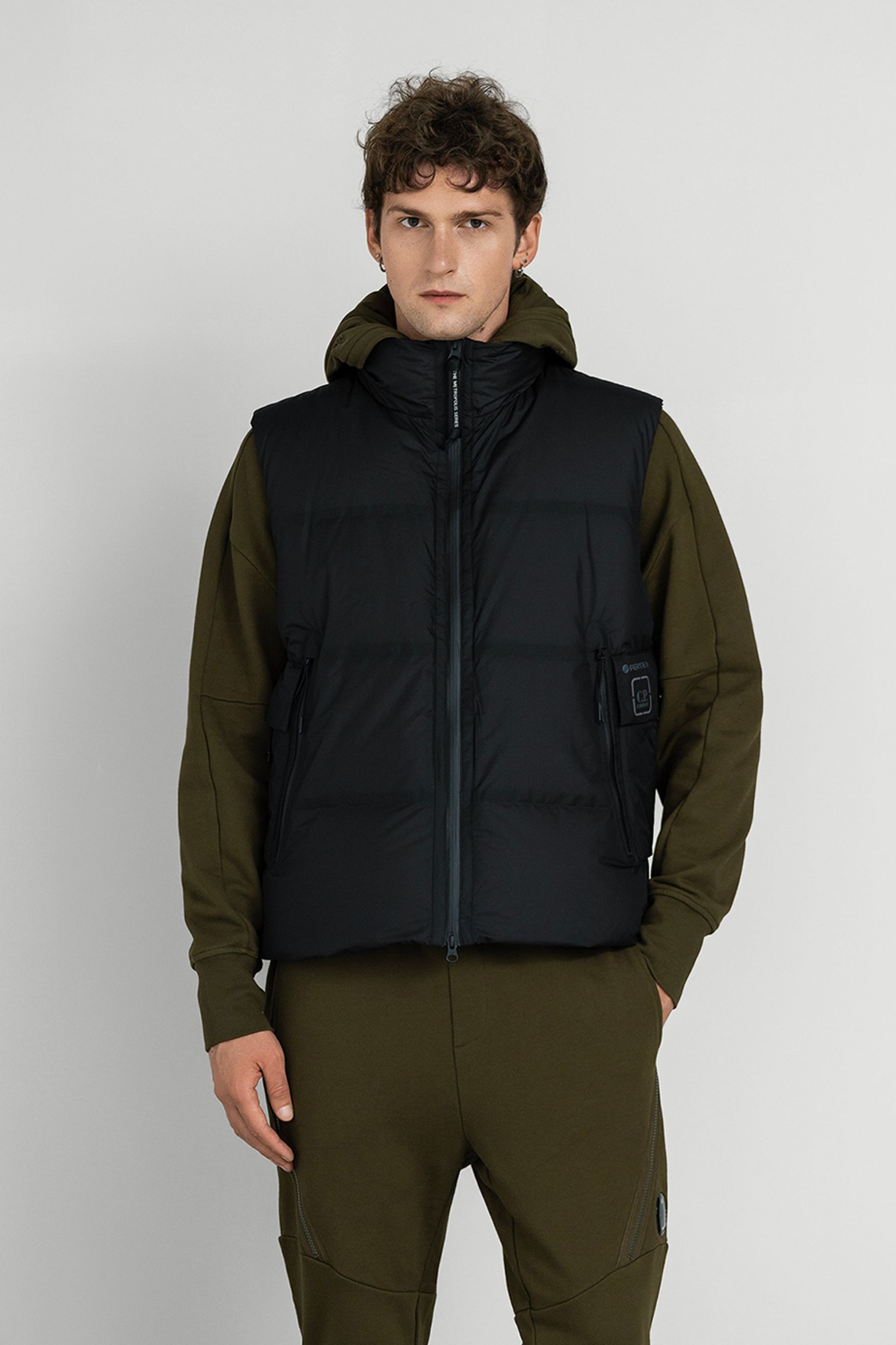 Жилет пуховой  METROPOLIS VEST IN PERTEX с доставкой