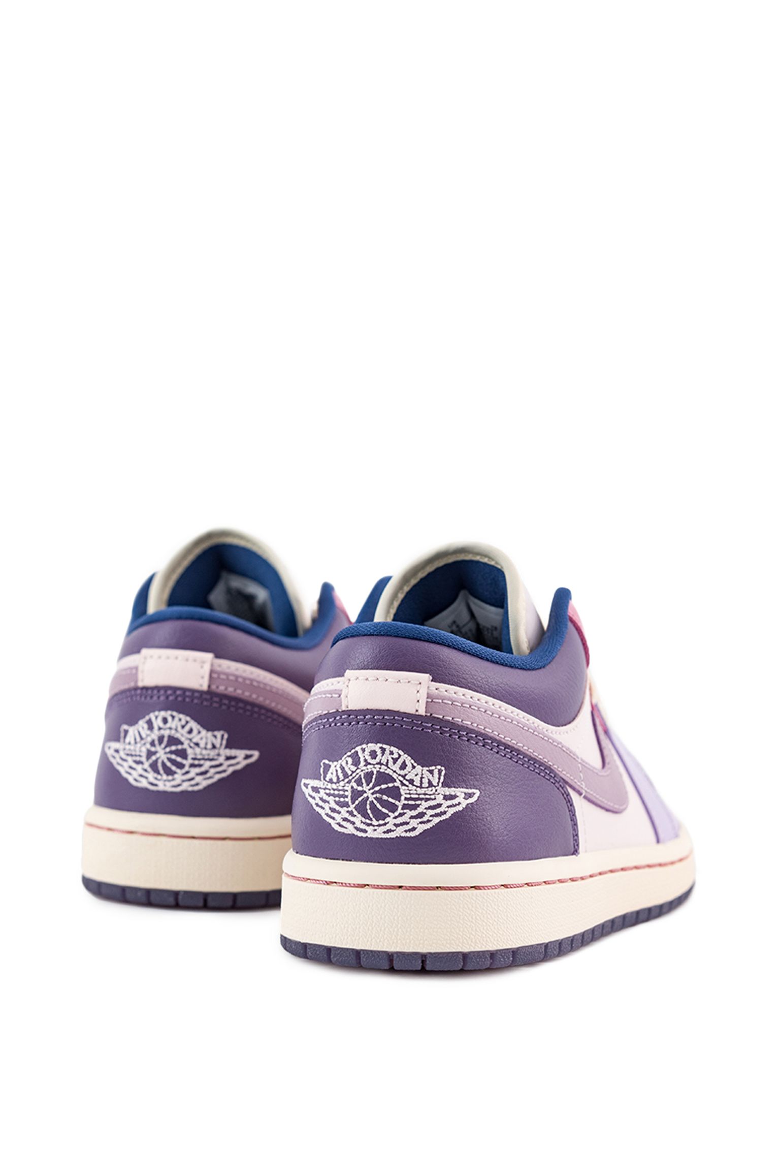 Стильные Кроссовки Air Jordan 1 Low