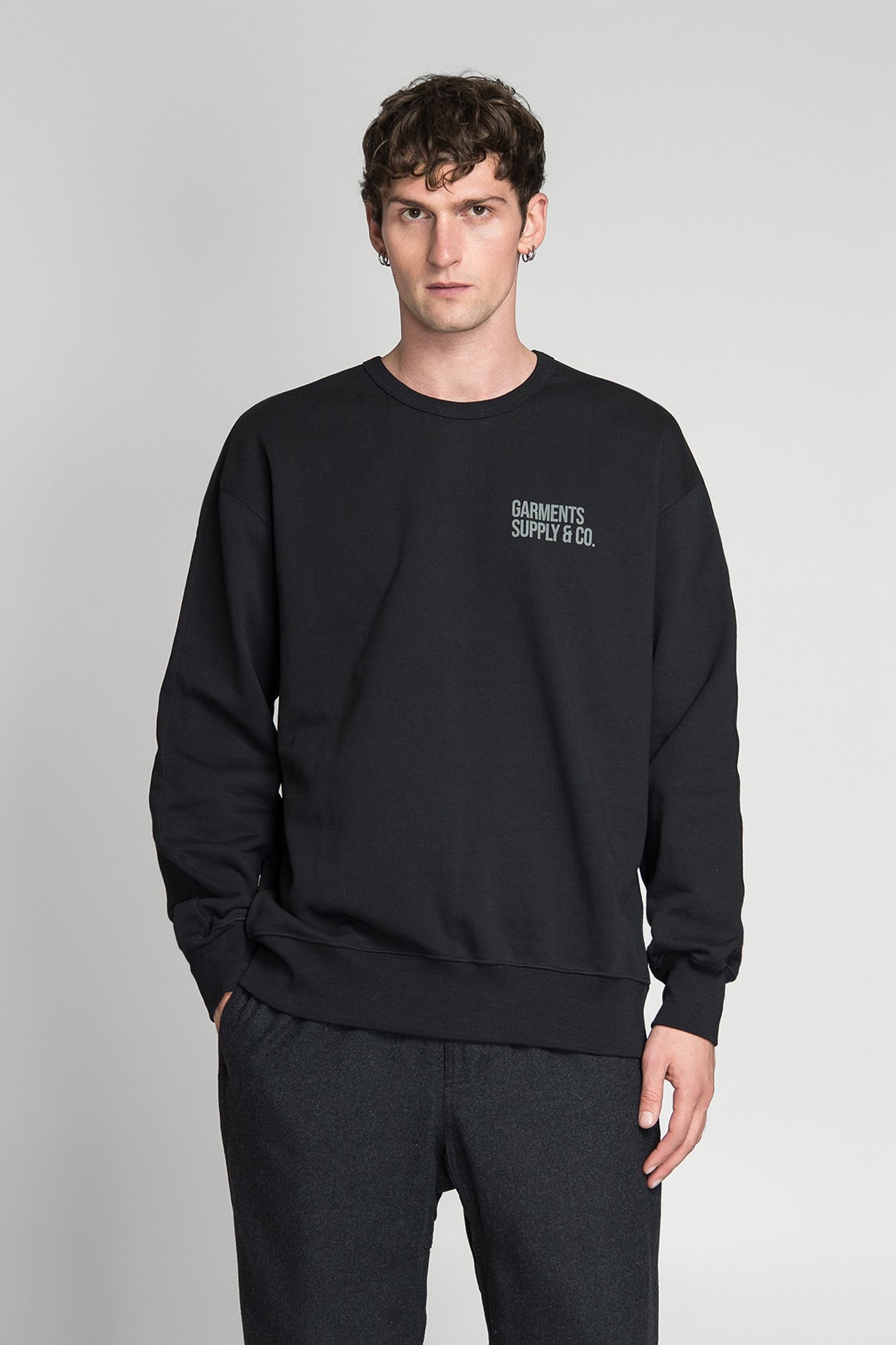 Свитшот SERVICE LABEL SWEATSHIRT