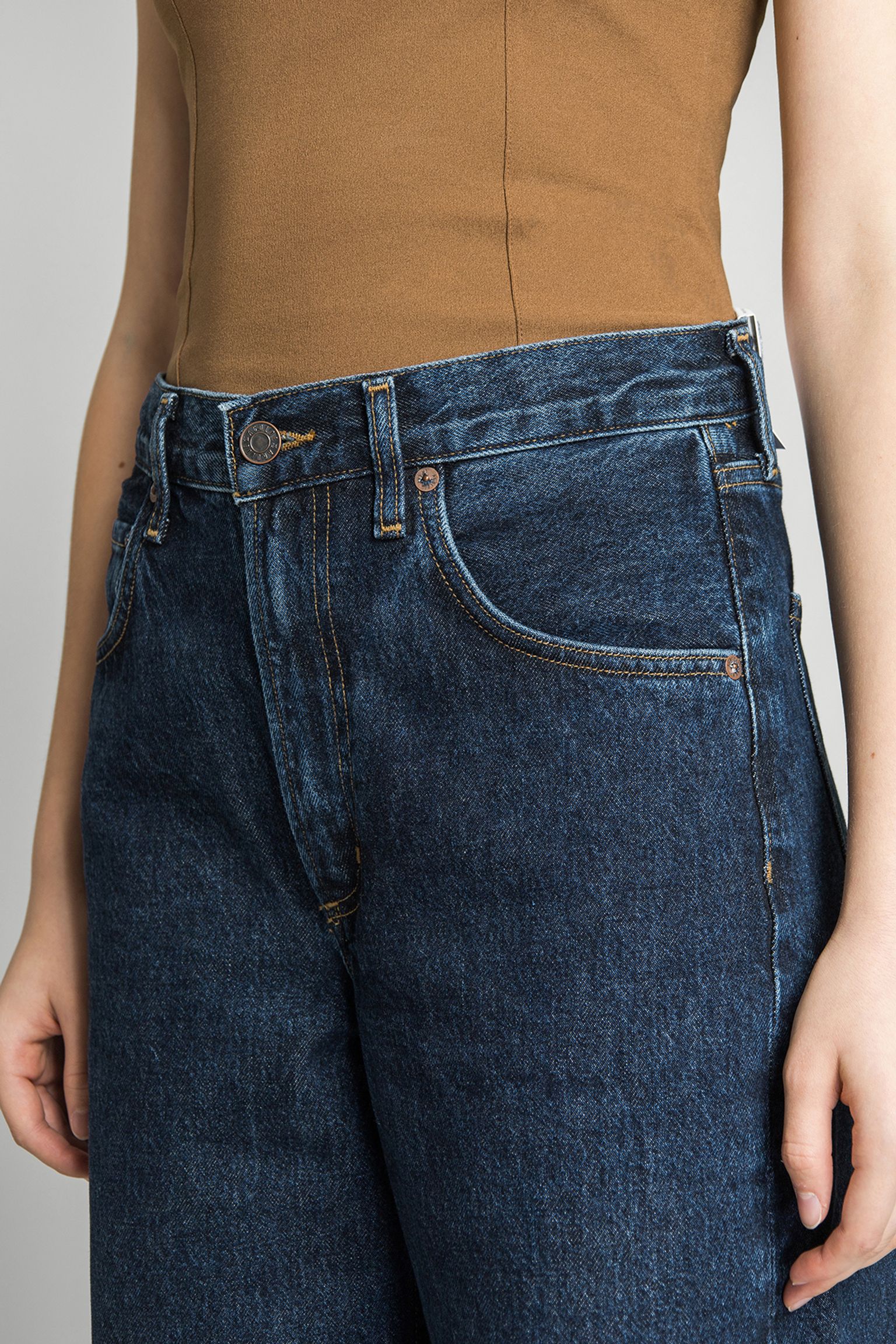 Широкий выбор Джинсы low curve jean in pendulum