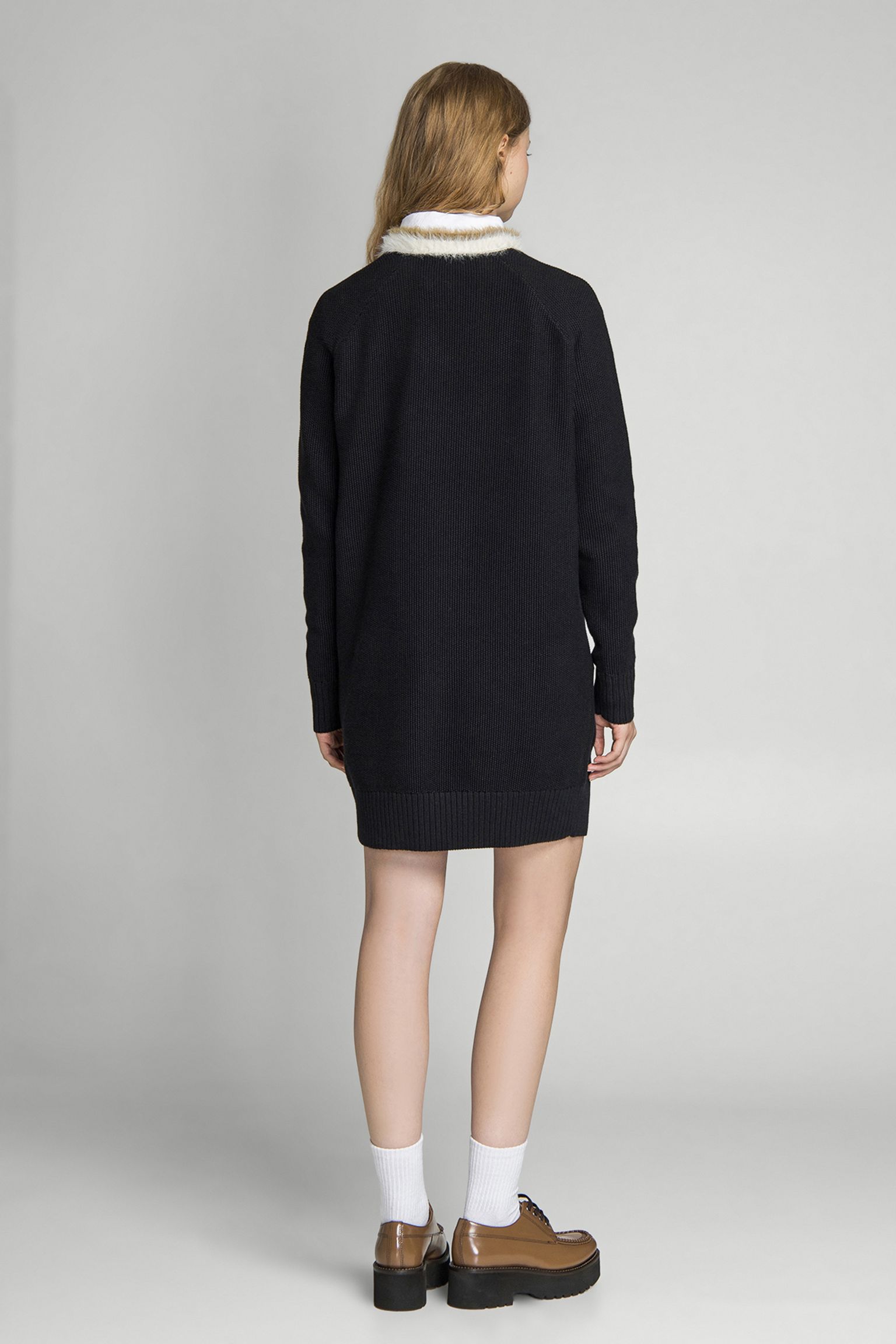 Стильные Платье XTRD TRIM V-NECK JUMPER DRESS