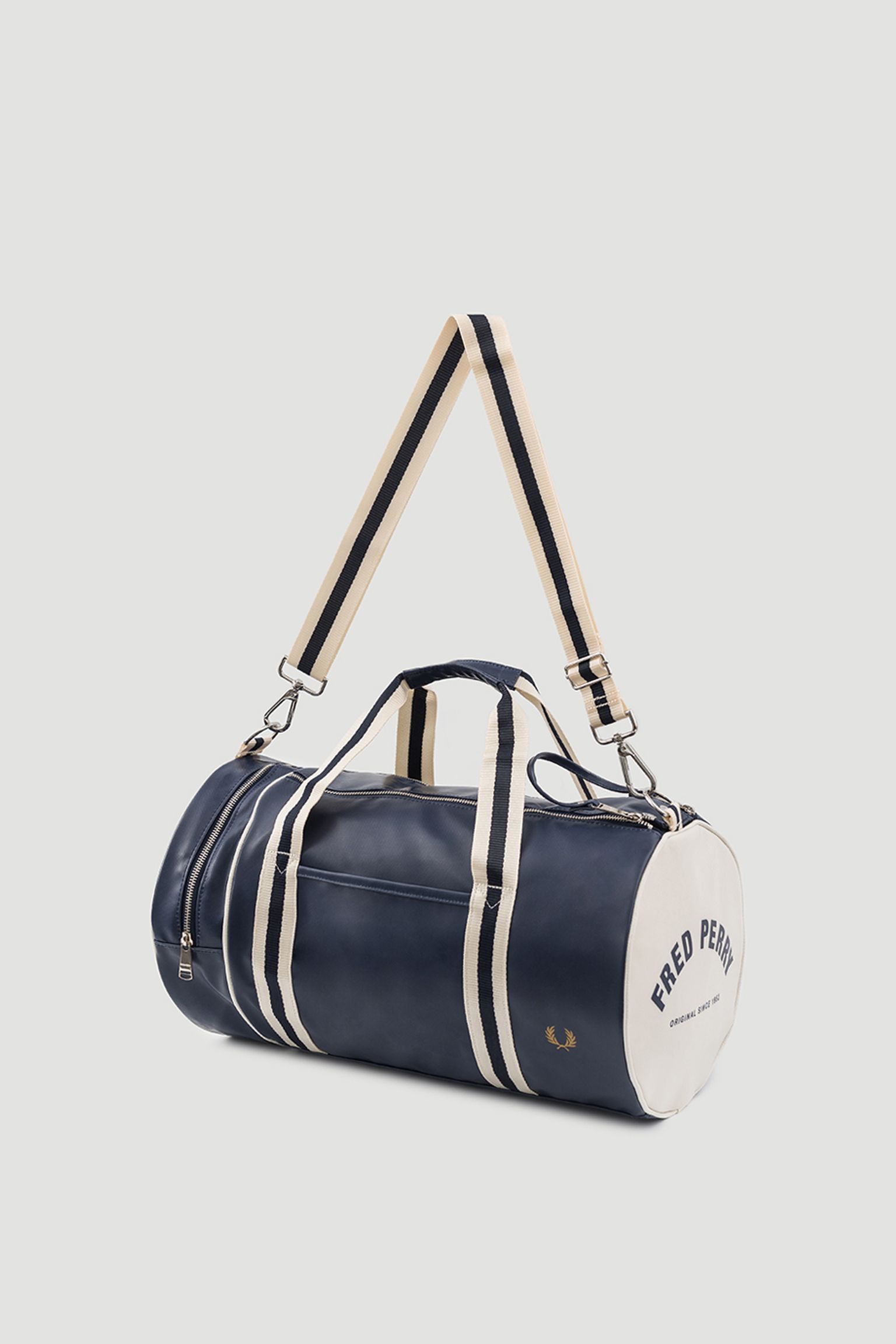 Сумка Fred Perry CLASSIC BARREL BAG