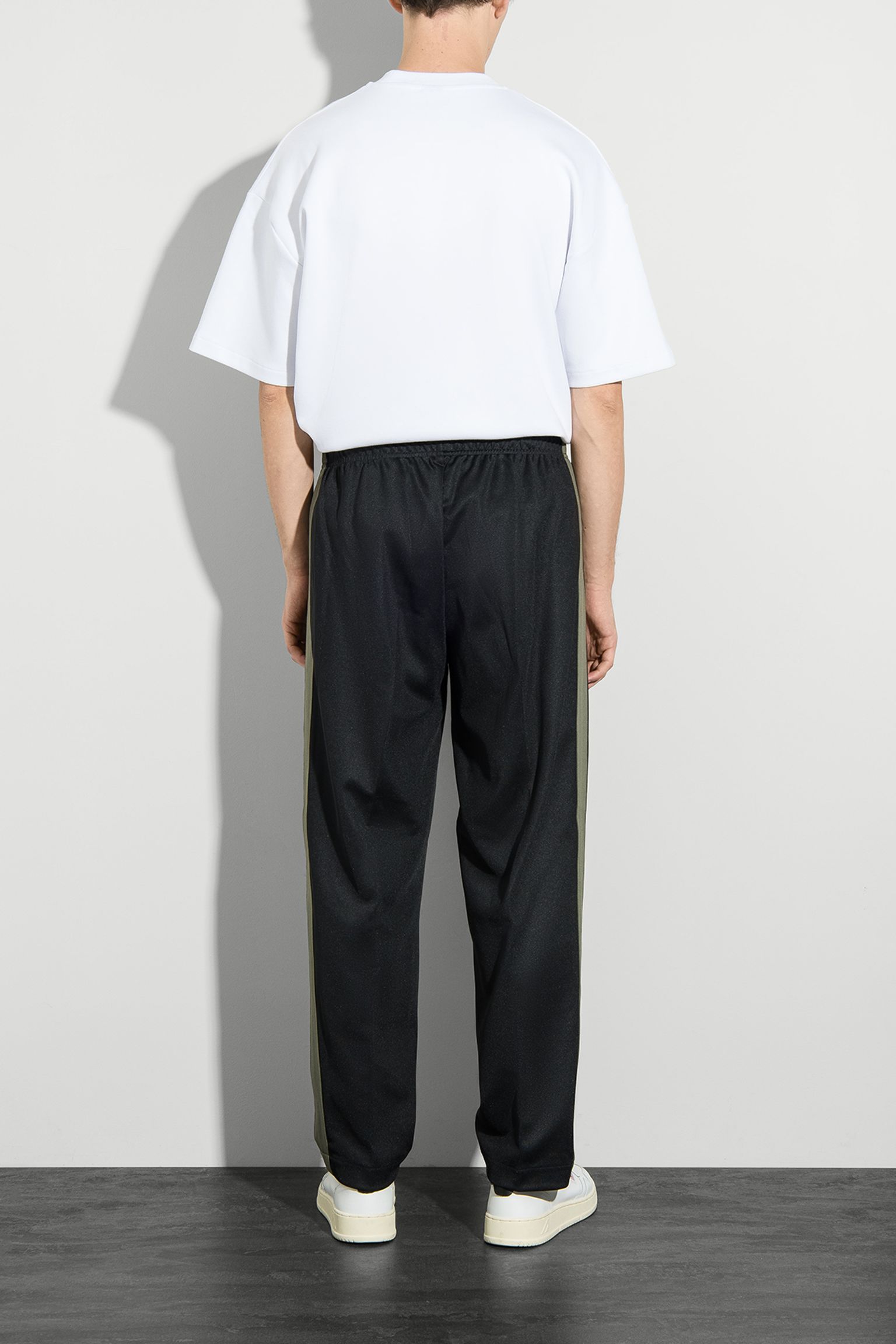 Спортивные брюки TAPE DETAIL TRACK PANT с доставкой