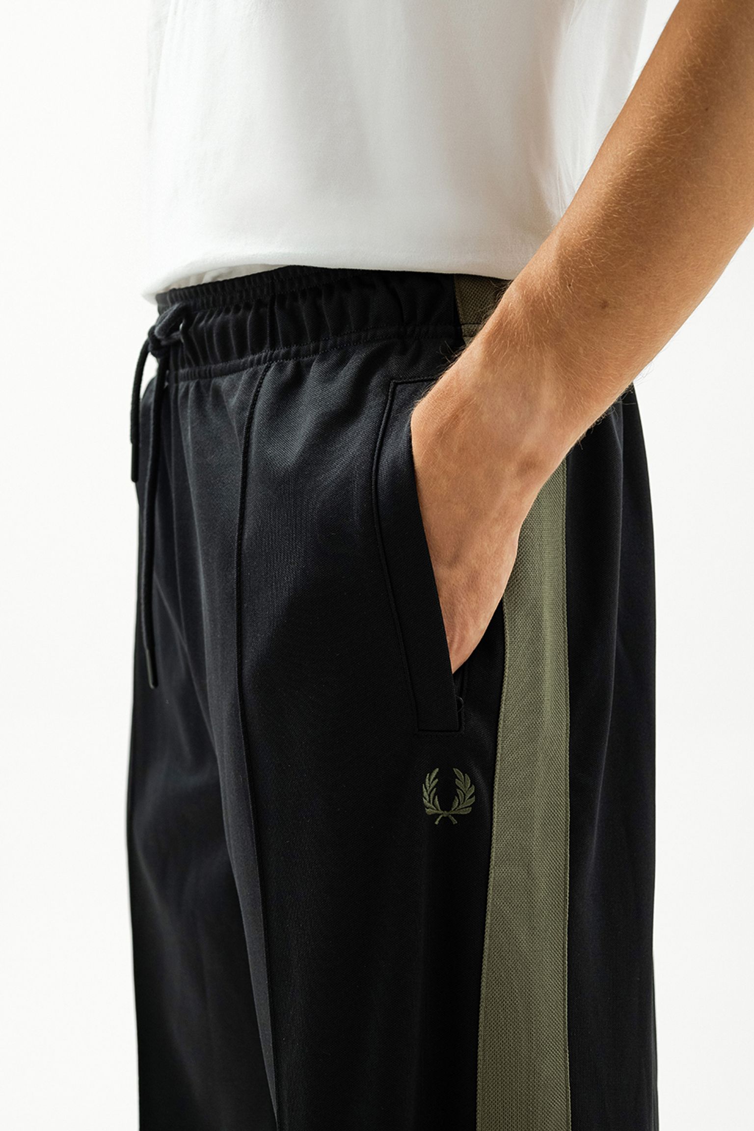 Спортивні брюки TAPE DETAIL TRACK PANT