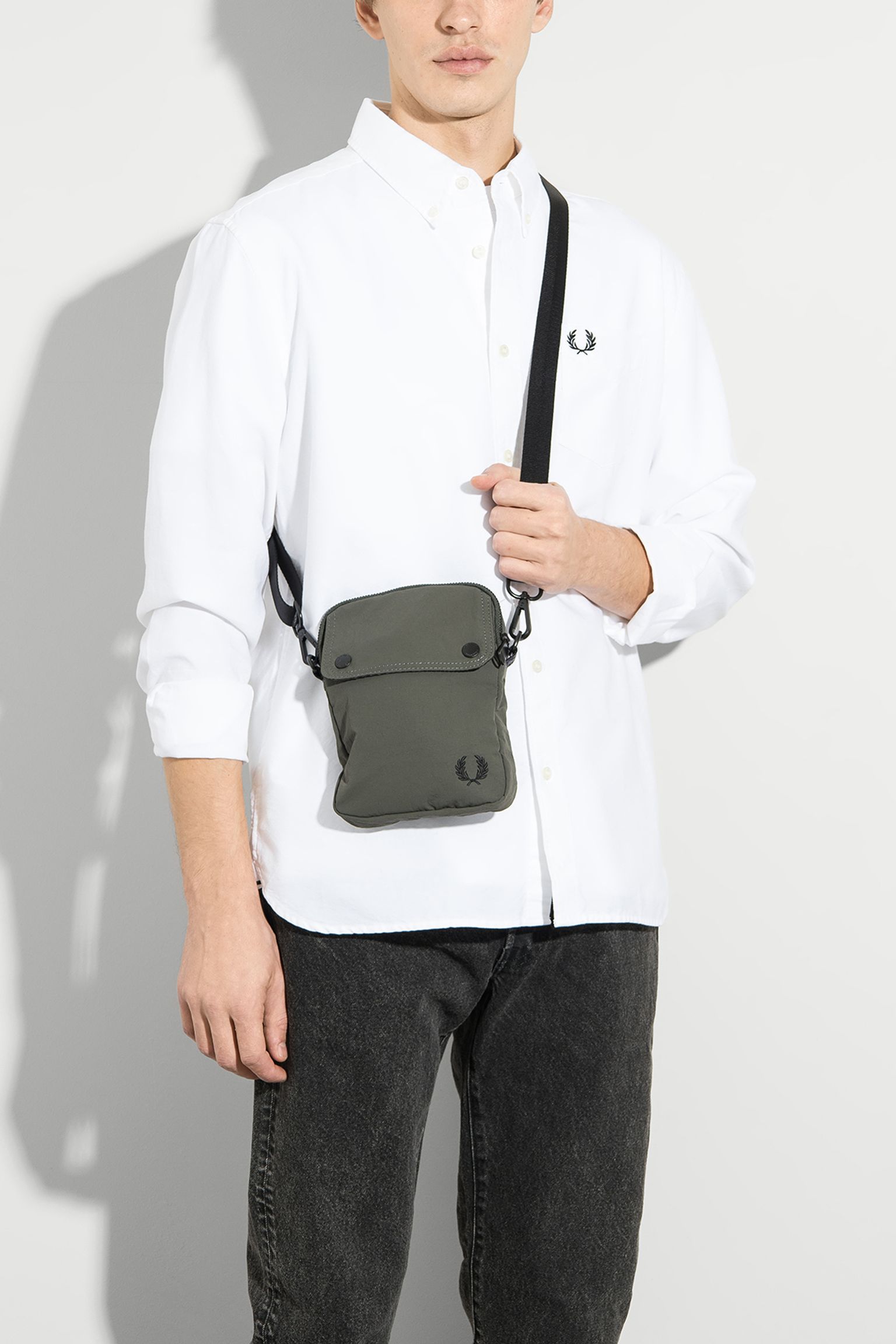 Сумка CRINKLE NYLON SIDE BAG купить в Украине