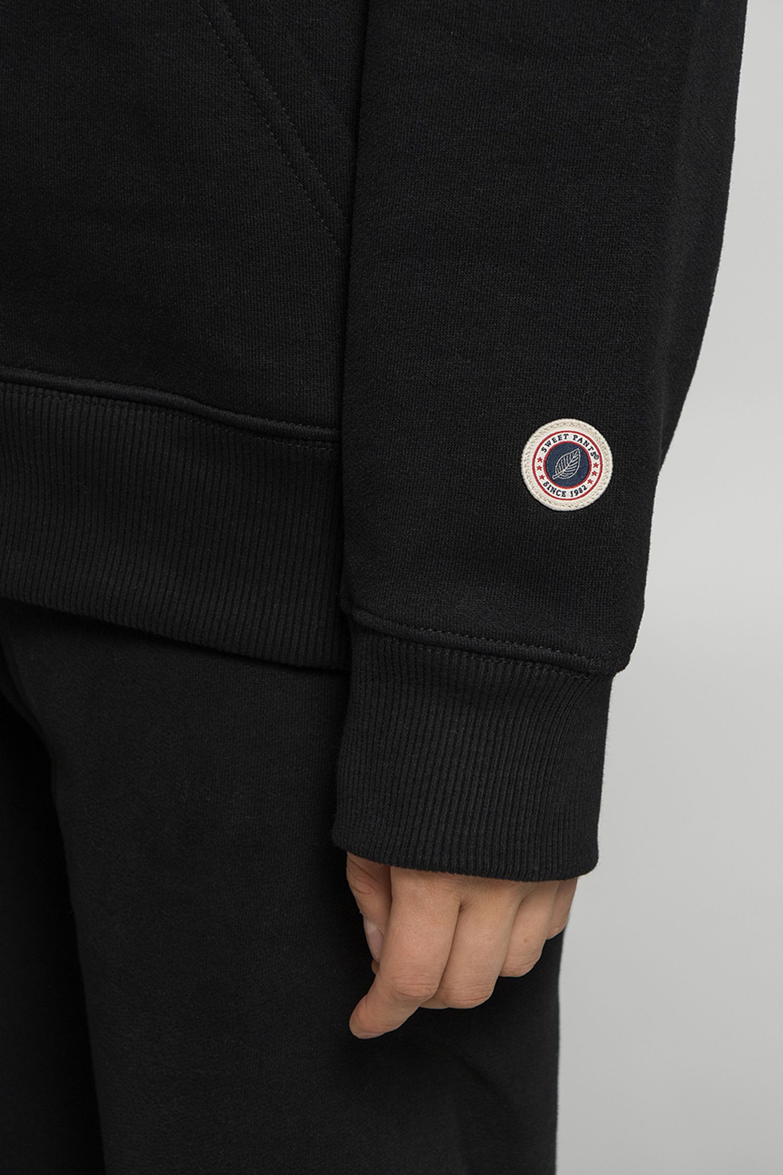 Стильные Спортивная кофта Veste zippée à capuche