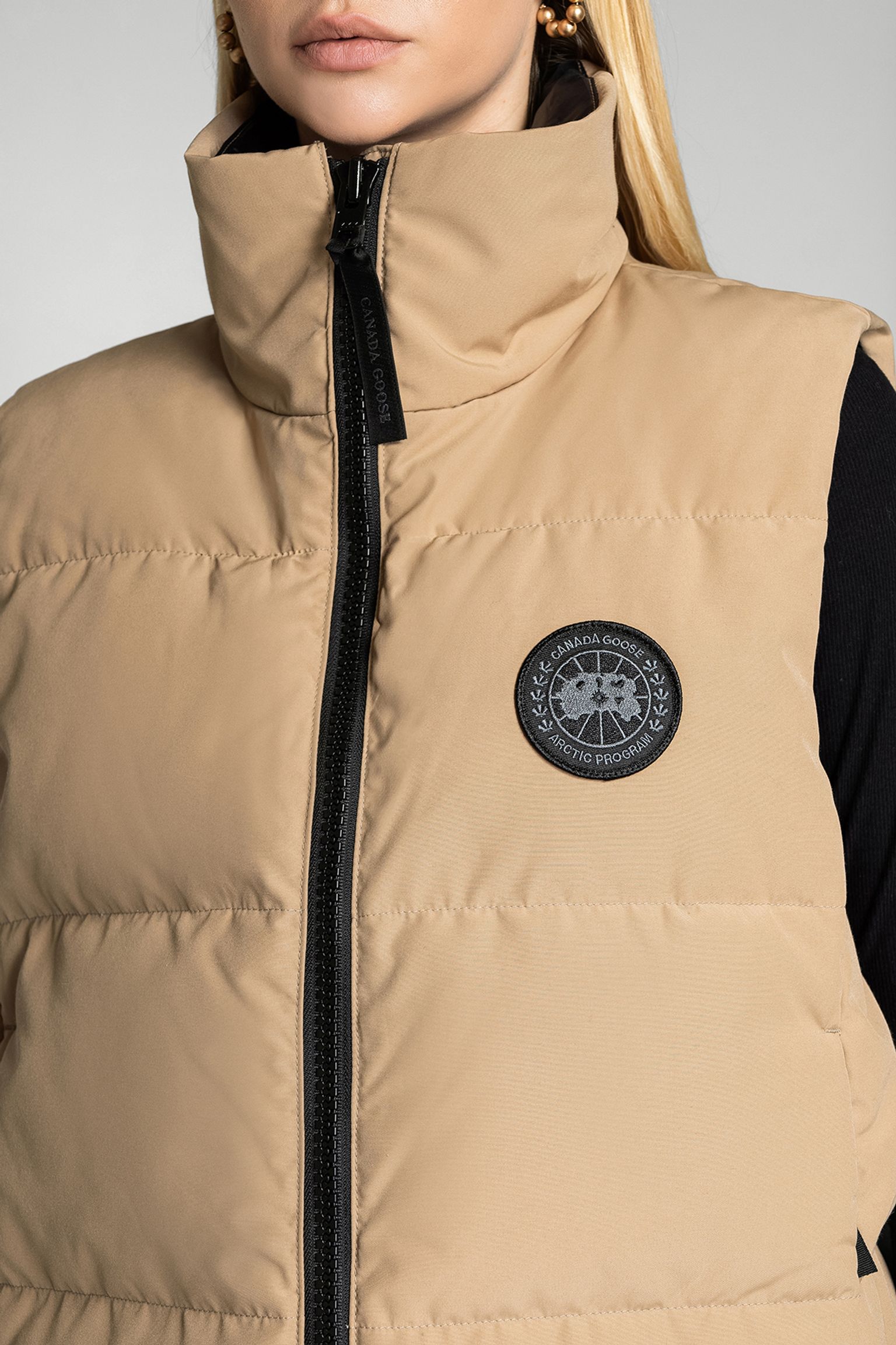 Широкий вибір Жилет пуховий GRANDVIEW CROPPED VEST-BD