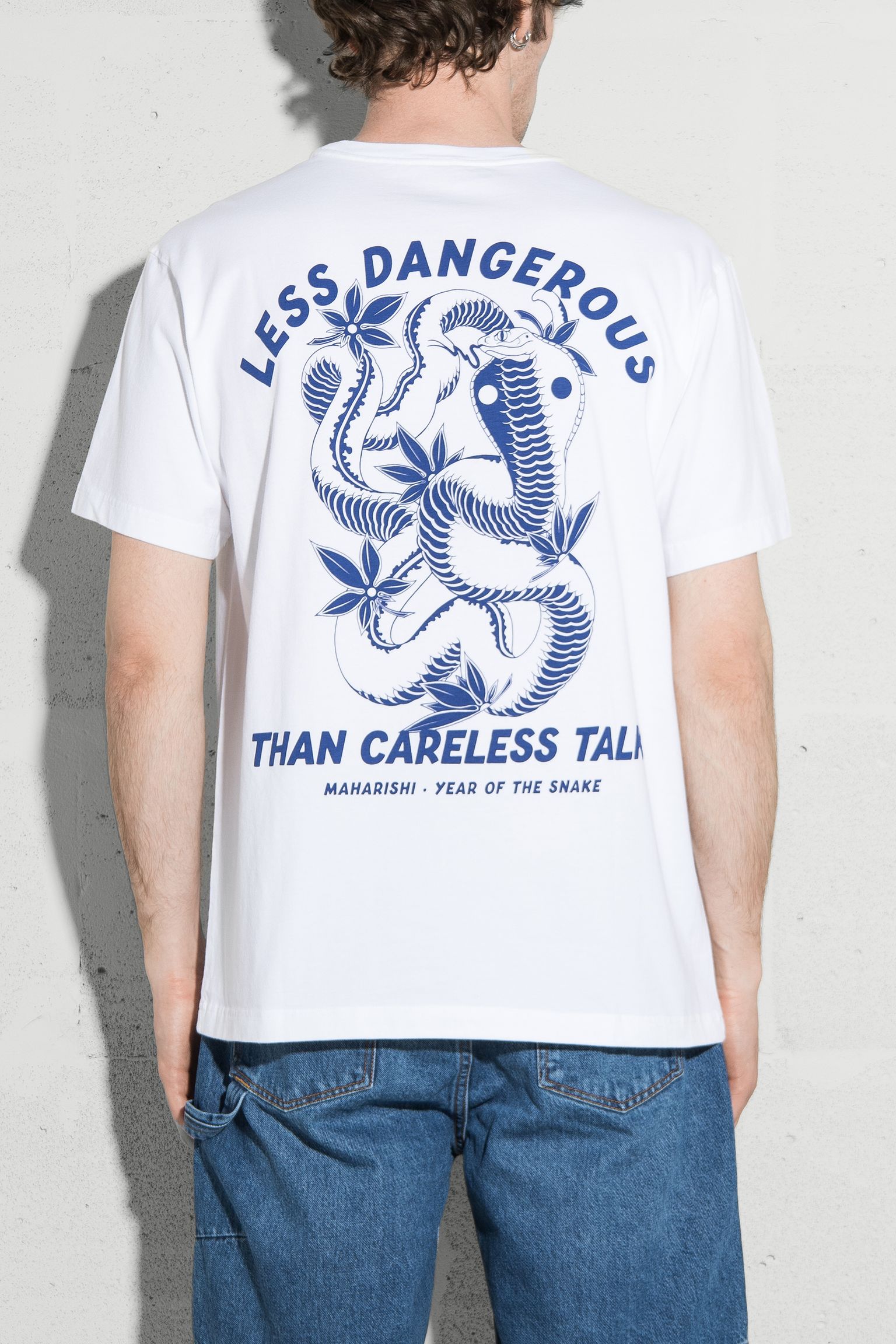 Стильні Футболка Less Dangerous