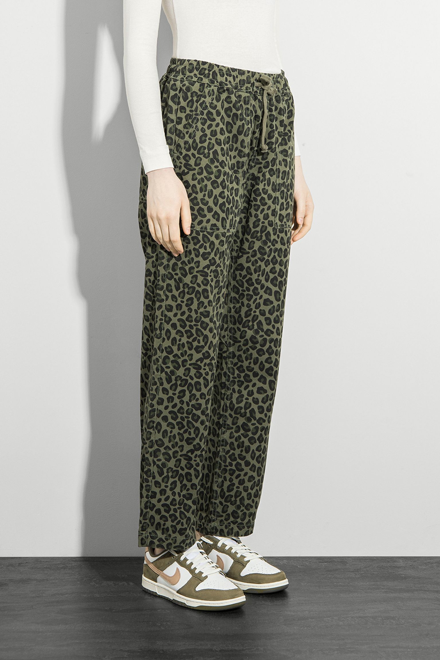 Брюки Leopard Chef Pants з доставкою