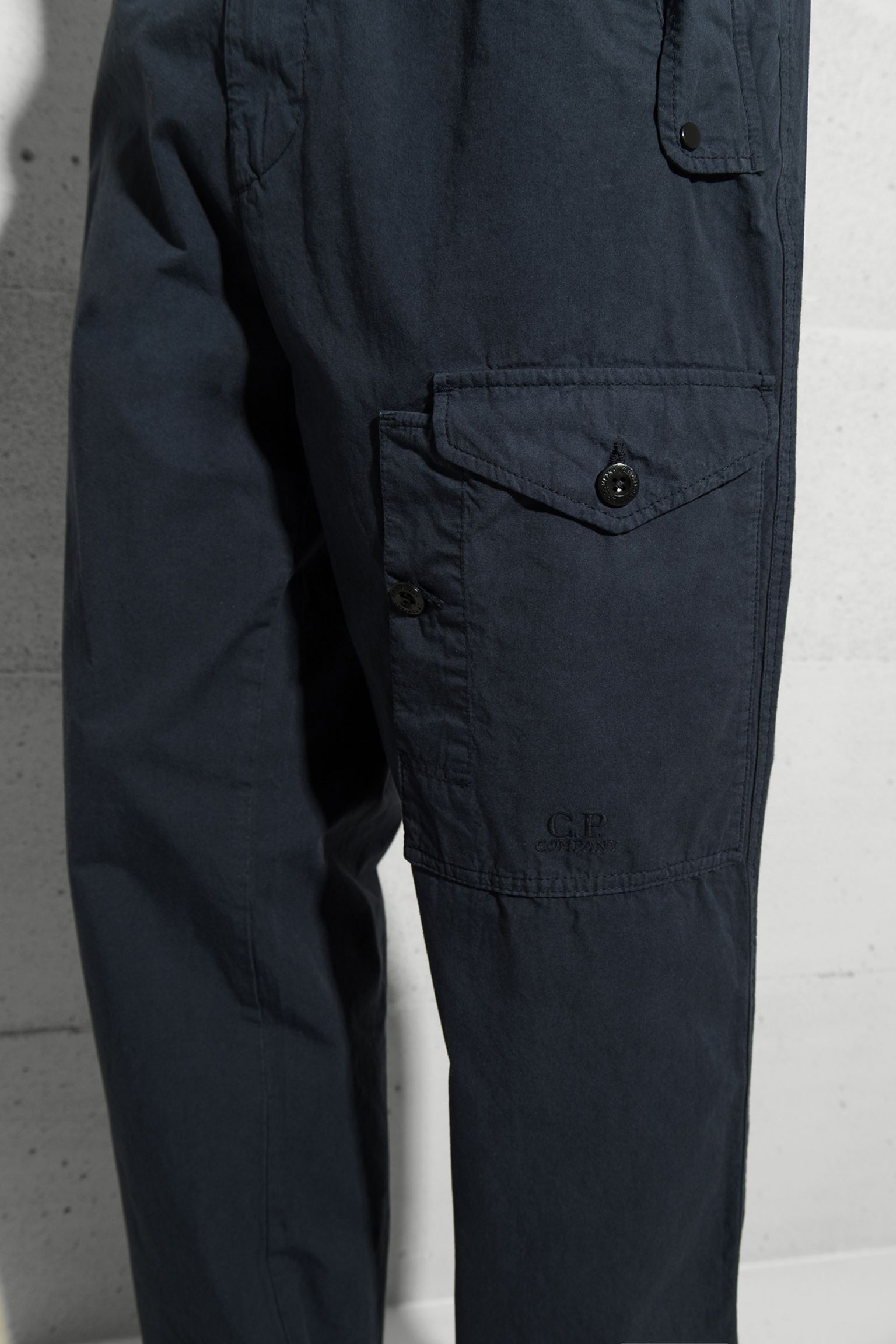 Широкий выбор Брюки MICROREPS LOOSE CARGO PANTS