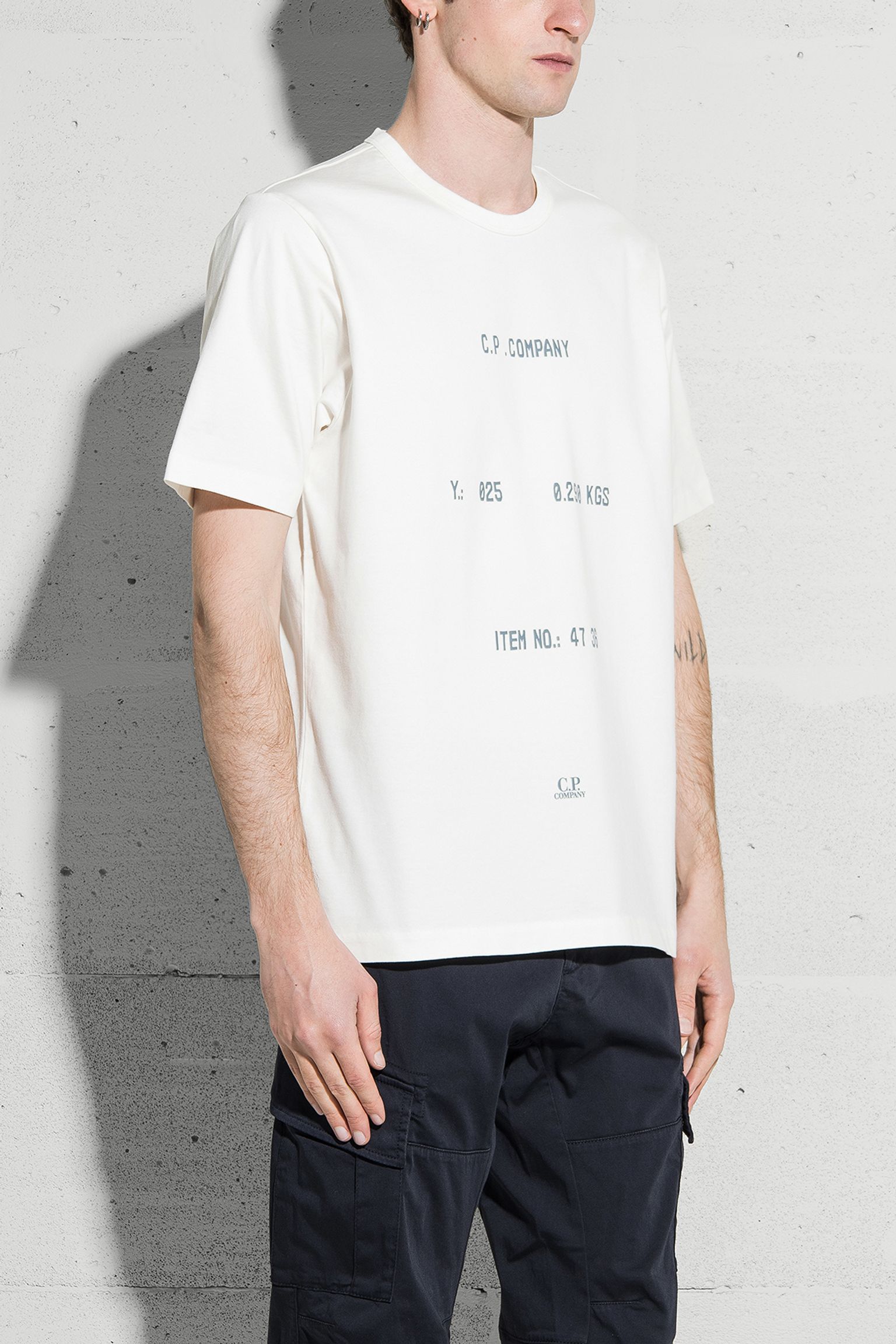 Футболка 30/2 MERCERIZED JERSEY TWISTED WRITTEN LOGO с доставкой