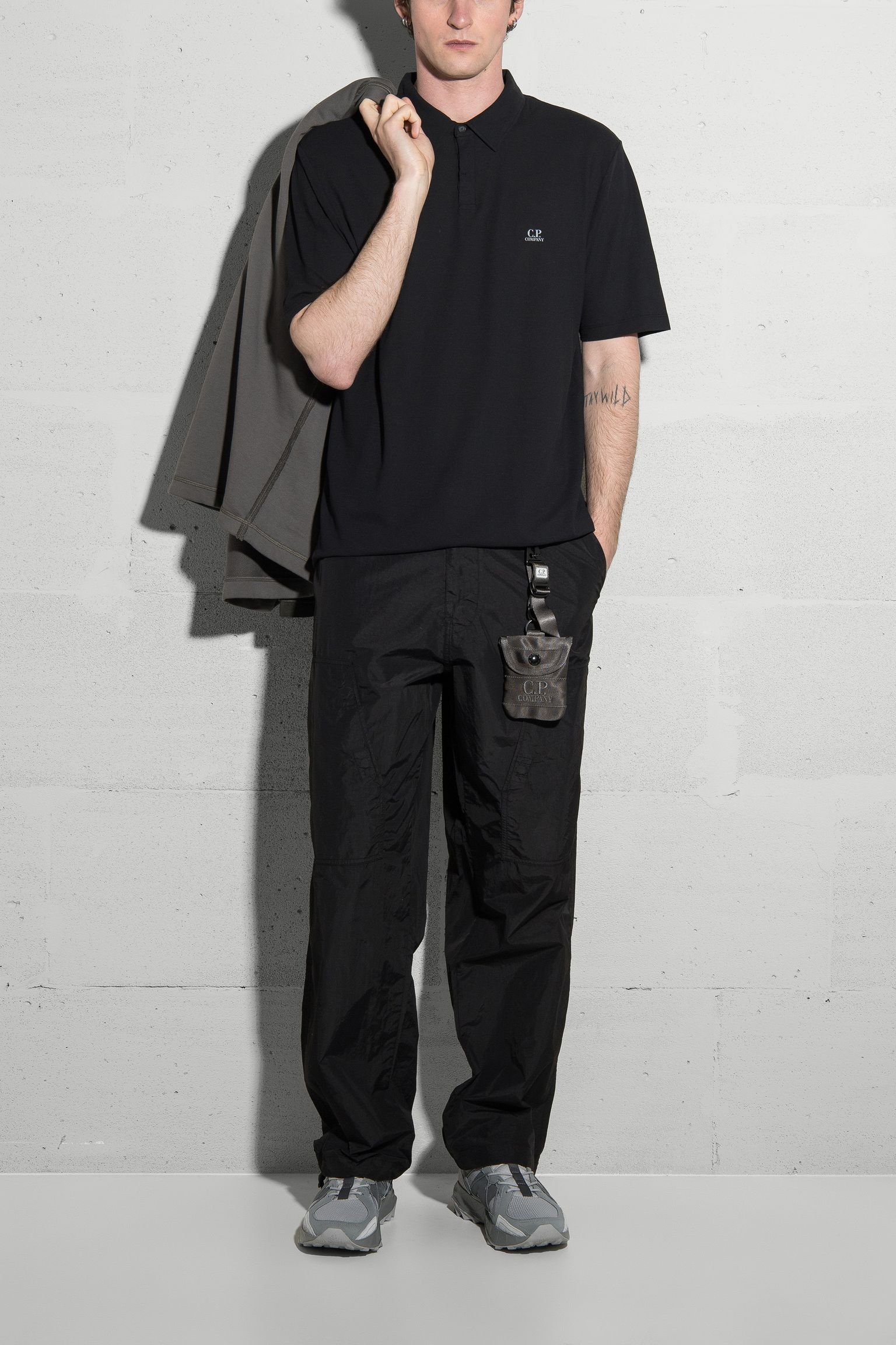 Брюки FLATT NYLON THIGH POCKETS PANTS купить в Украине