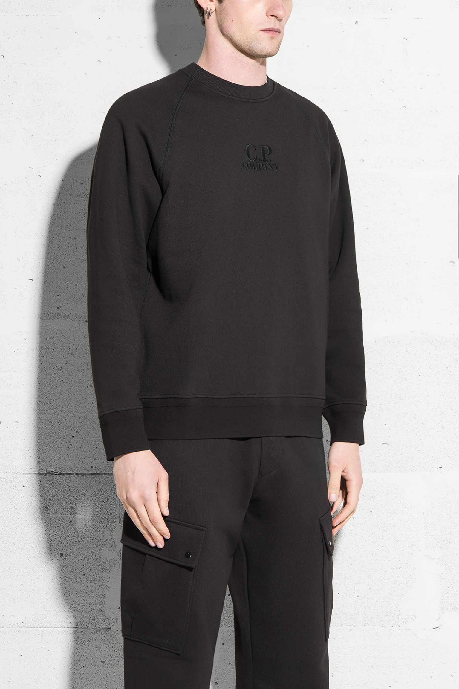 Світшот DIAGONAL RAISED FLEECE CREW NECK LOGO з доставкою