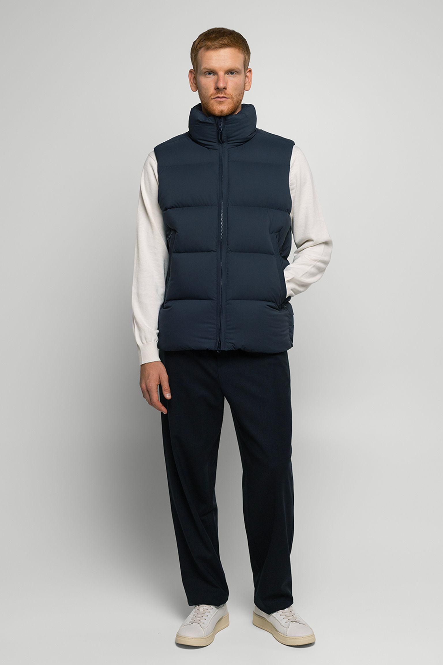 Жилет пуховый REIGNING CHAMP MATTE RIPSTOP TRAINING CAMP VEST с доставкой