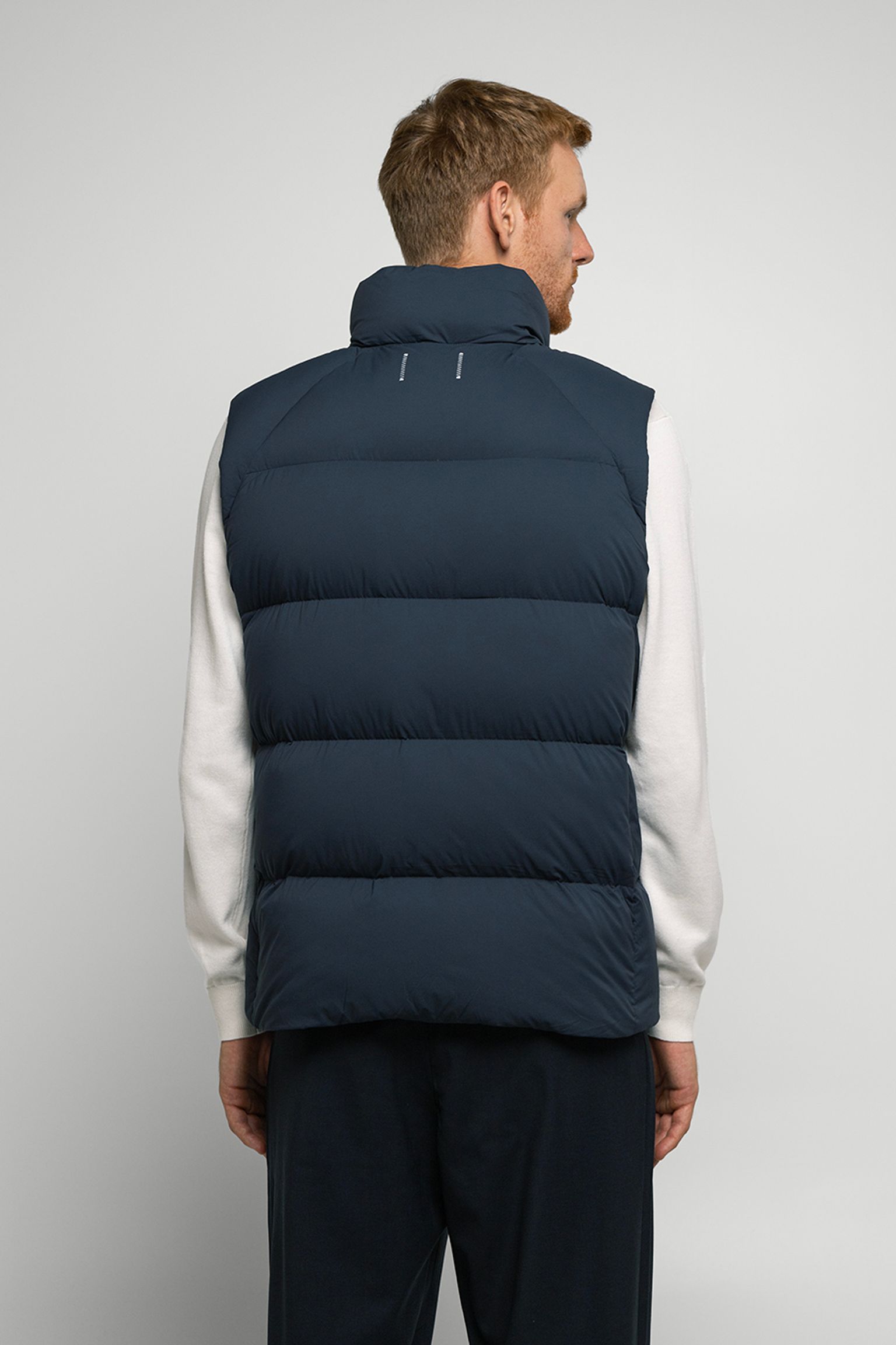 Жилет пуховий REIGNING CHAMP MATTE RIPSTOP TRAINING CAMP VEST