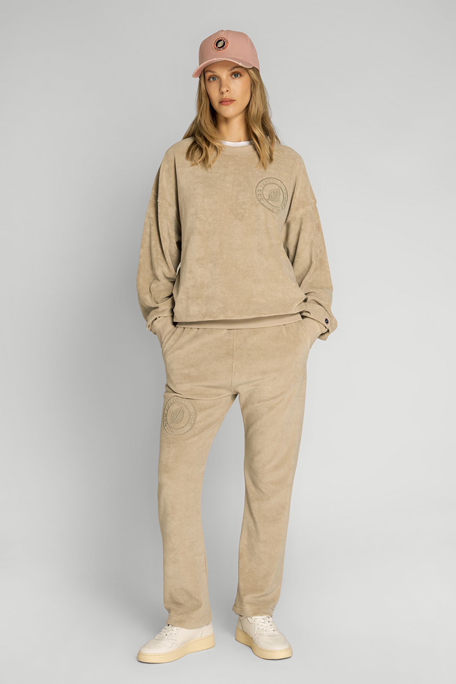 Свитшот SWEET PANTS SWEAT COL ROND EN EPONGE с доставкой