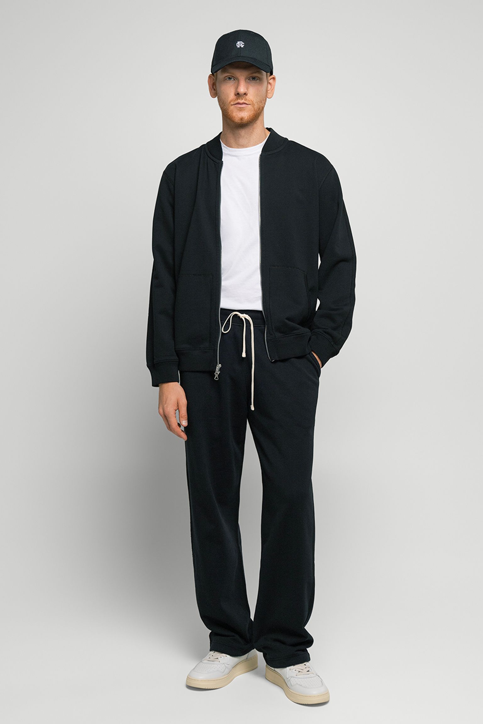 Спортивні брюки REIGNING CHAMP MIDWEIGHT TERRY RELAXED SWEATPANT