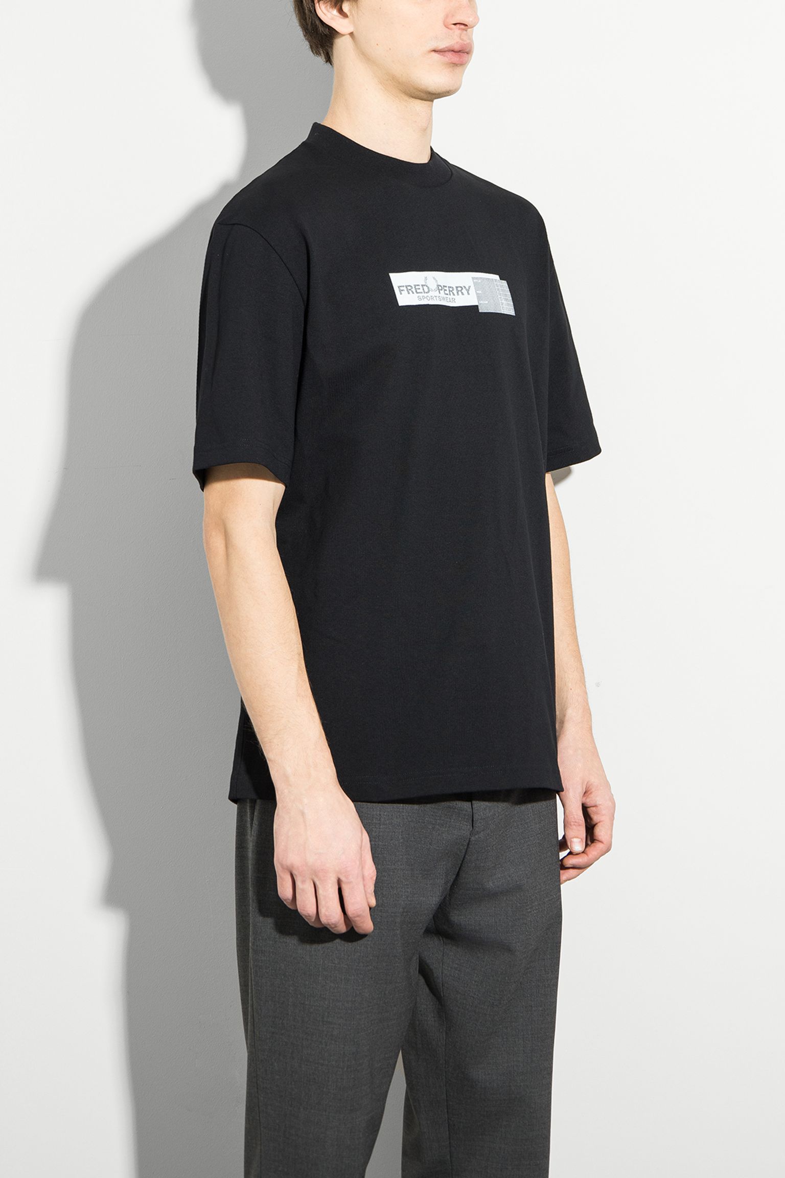 Футболка ARCHIVE GRAPHIC T-SHIRT с доставкой