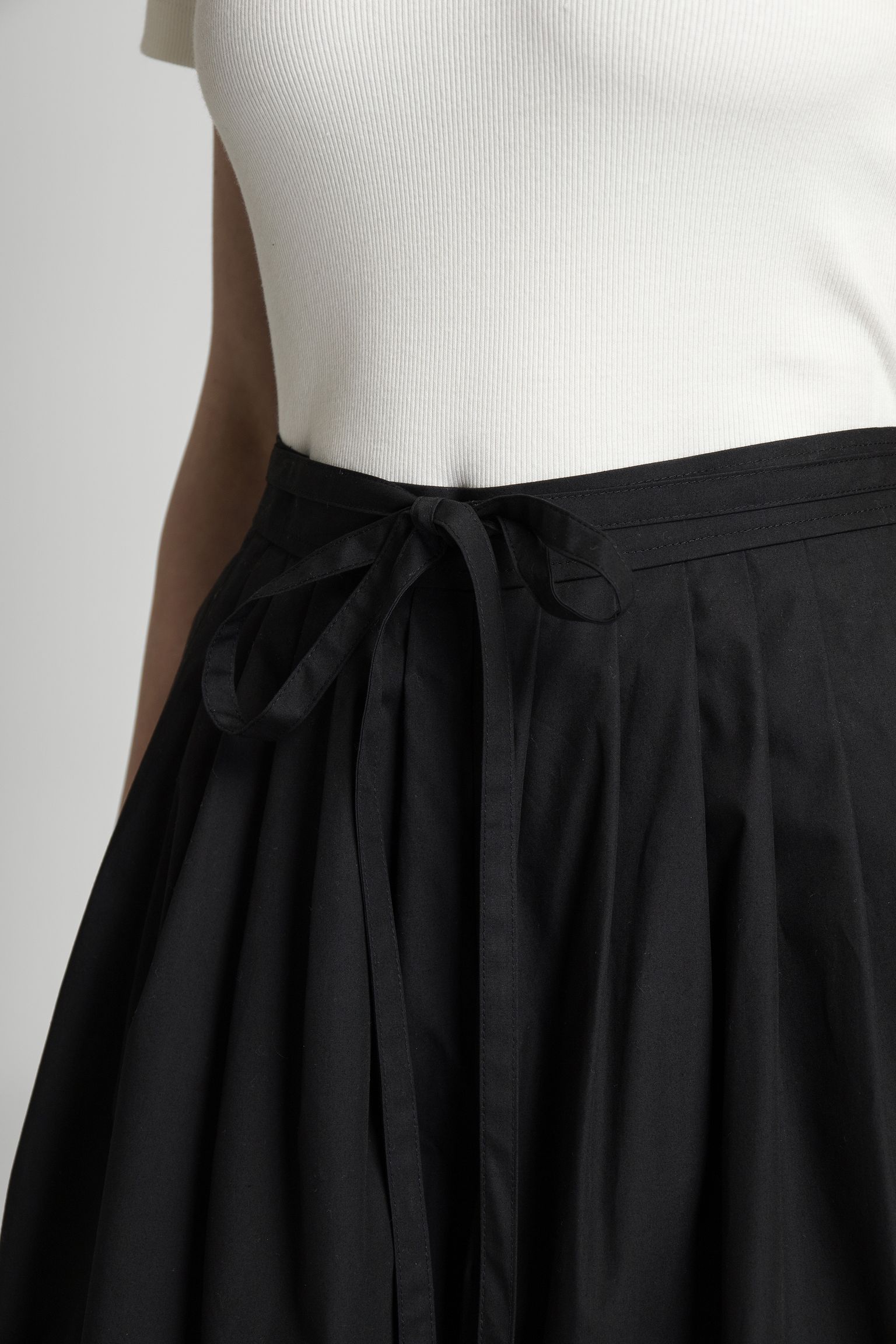 Широкий выбор Брюки COTTON WIDE TUCKED