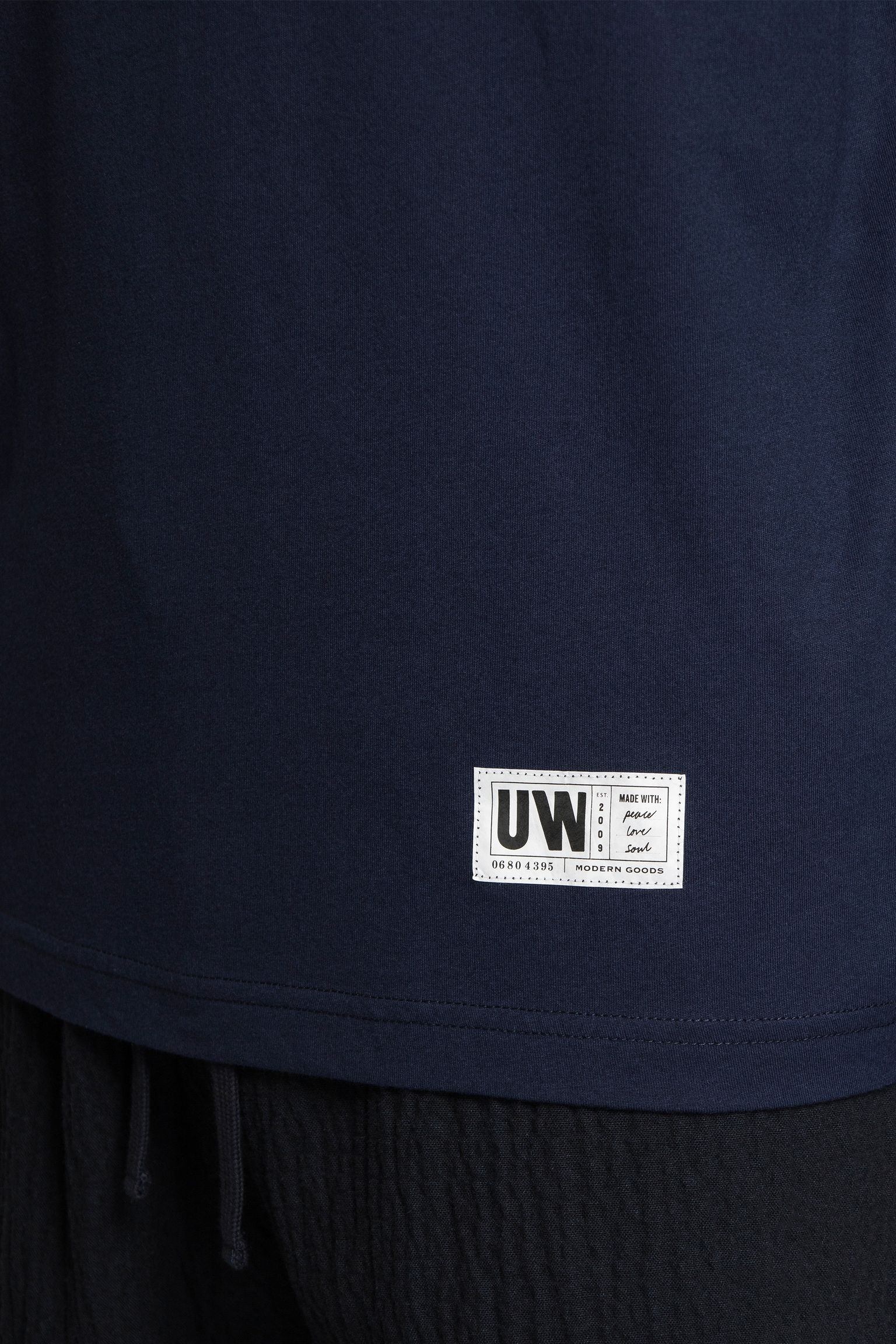 Широкий выбор Лонгслив L/S TEE