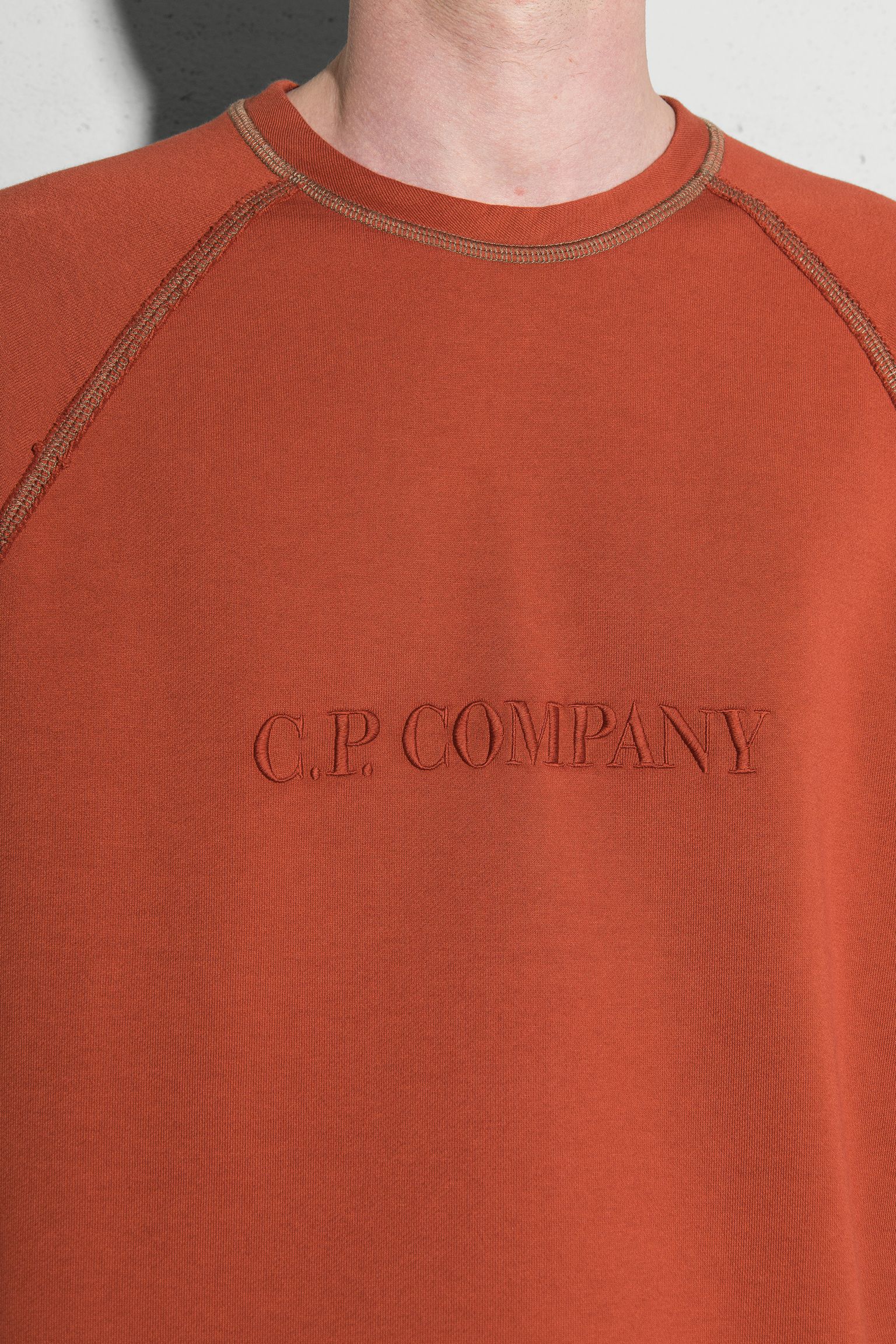 Широкий выбор Свитшот CREWNECK SWEATSHIRT