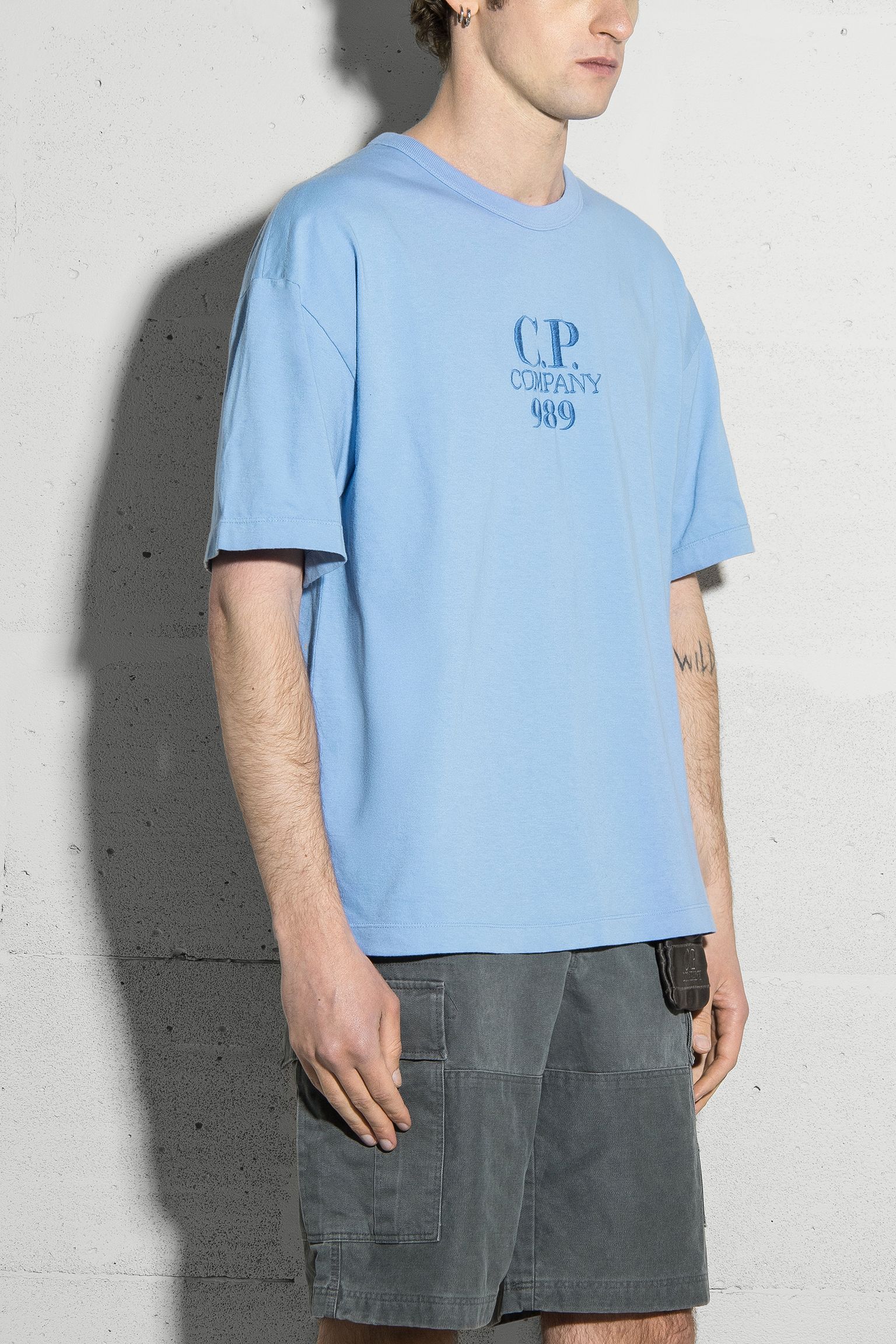 Футболка BOXY LOGO T-SHIRT с доставкой