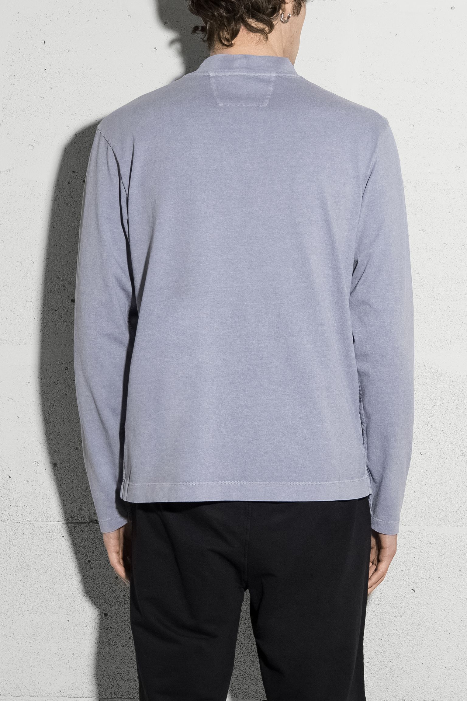 Стильные Лонгслив LOGO LONGSLEEVE T-SHIRT