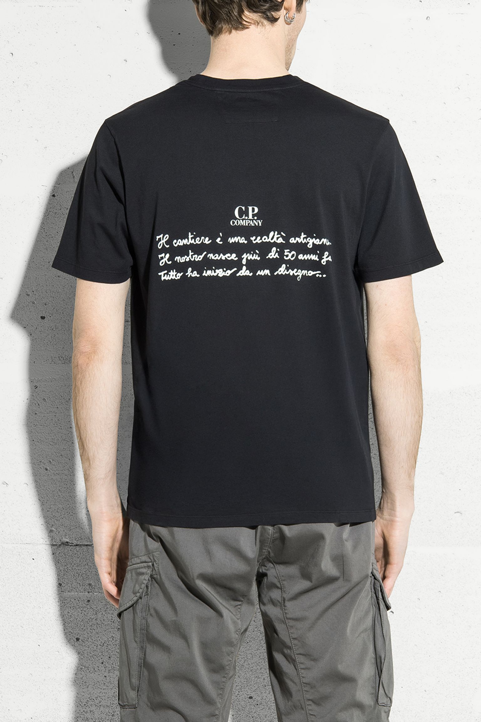 Стильные Футболка BACK LETTER
