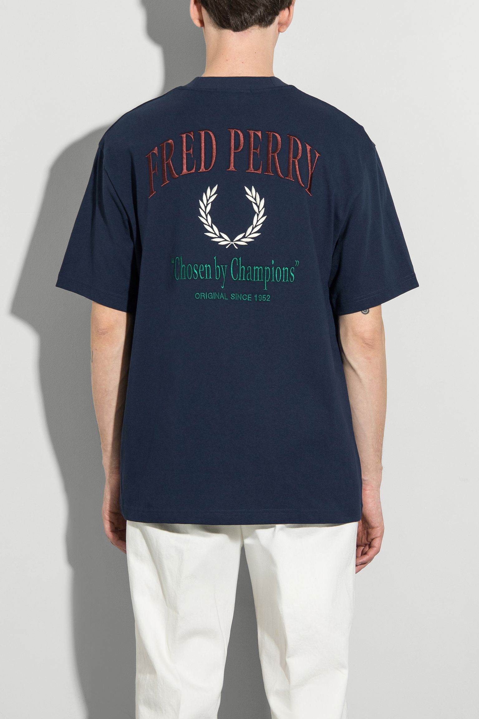 Стильні Футболка EMBROIDERED CHAMPION T-SHIRT