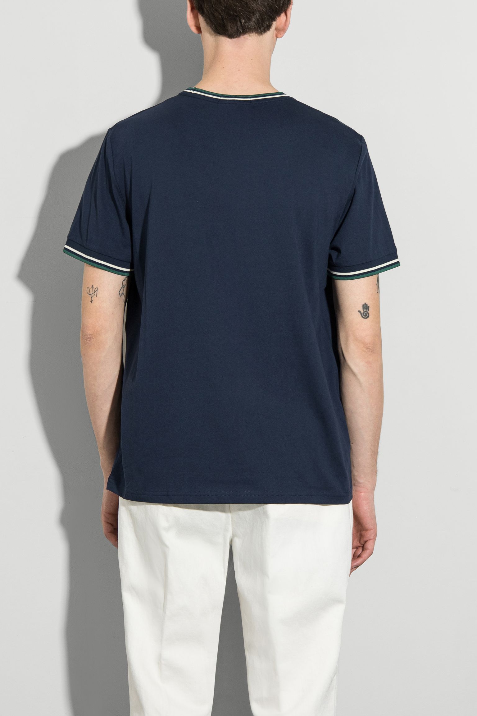 Стильные Футболка TWIN TIPPED T-SHIRT