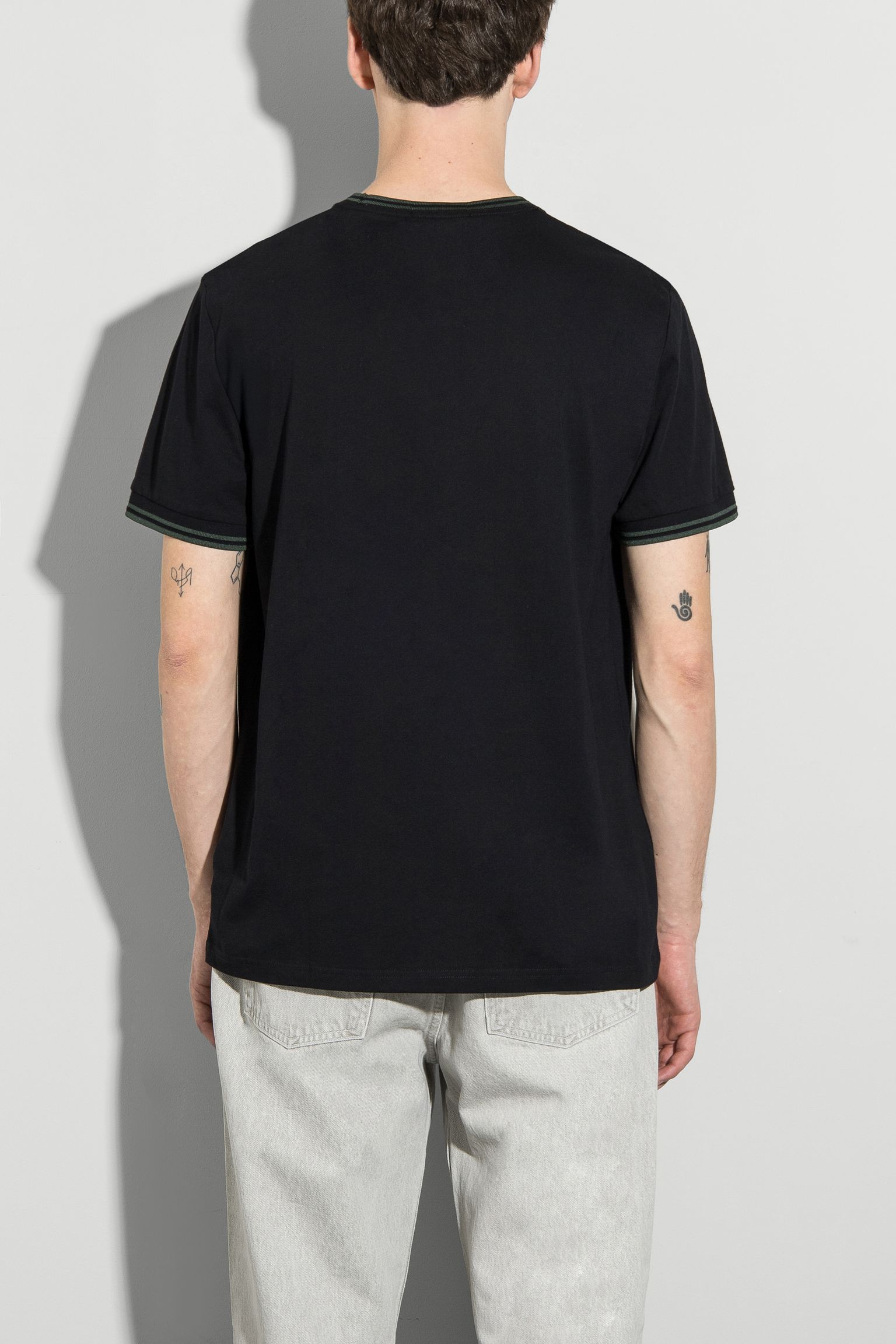 Стильные Футболка TWIN TIPPED T-SHIRT