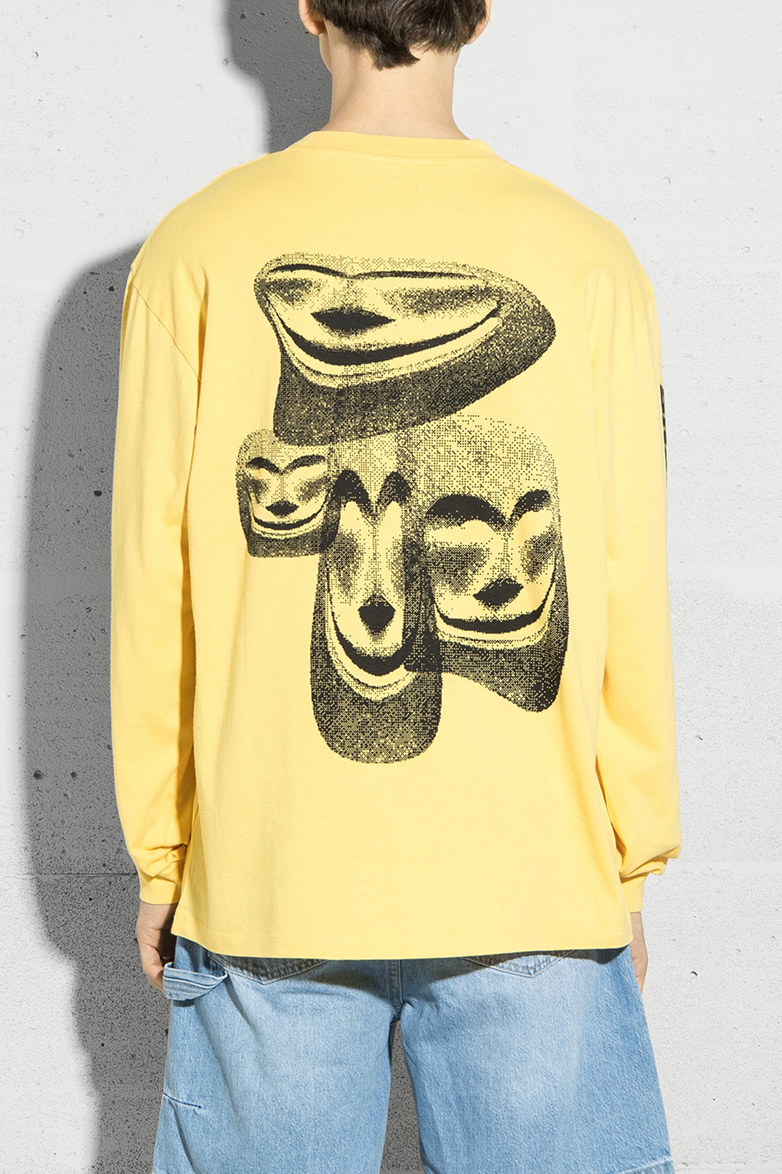 Стильные Лонгслив We Are All Aliens garment washed