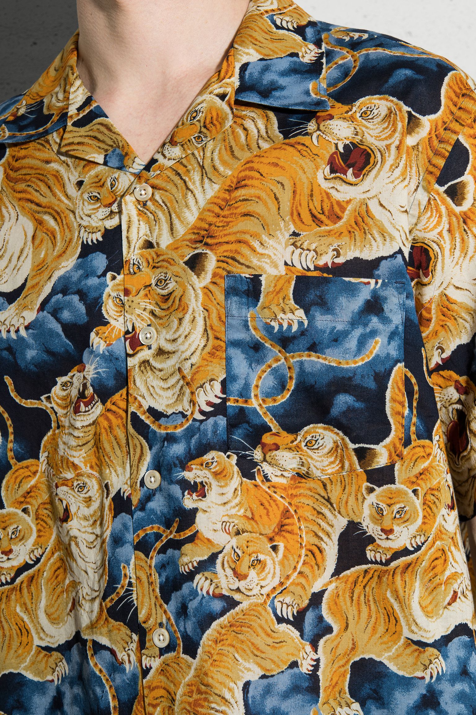 Широкий выбор Рубашка с коротким рукавом TIGER HAWAIIAN HALF SHIRT