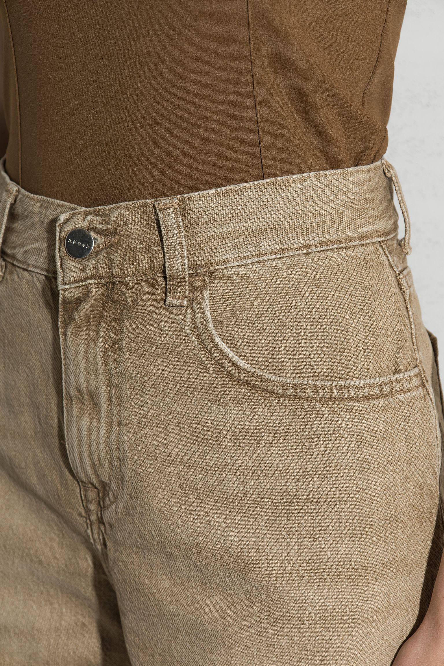 Широкий выбор Шорты Cleo Danakil Beige amber wash 12,25oz