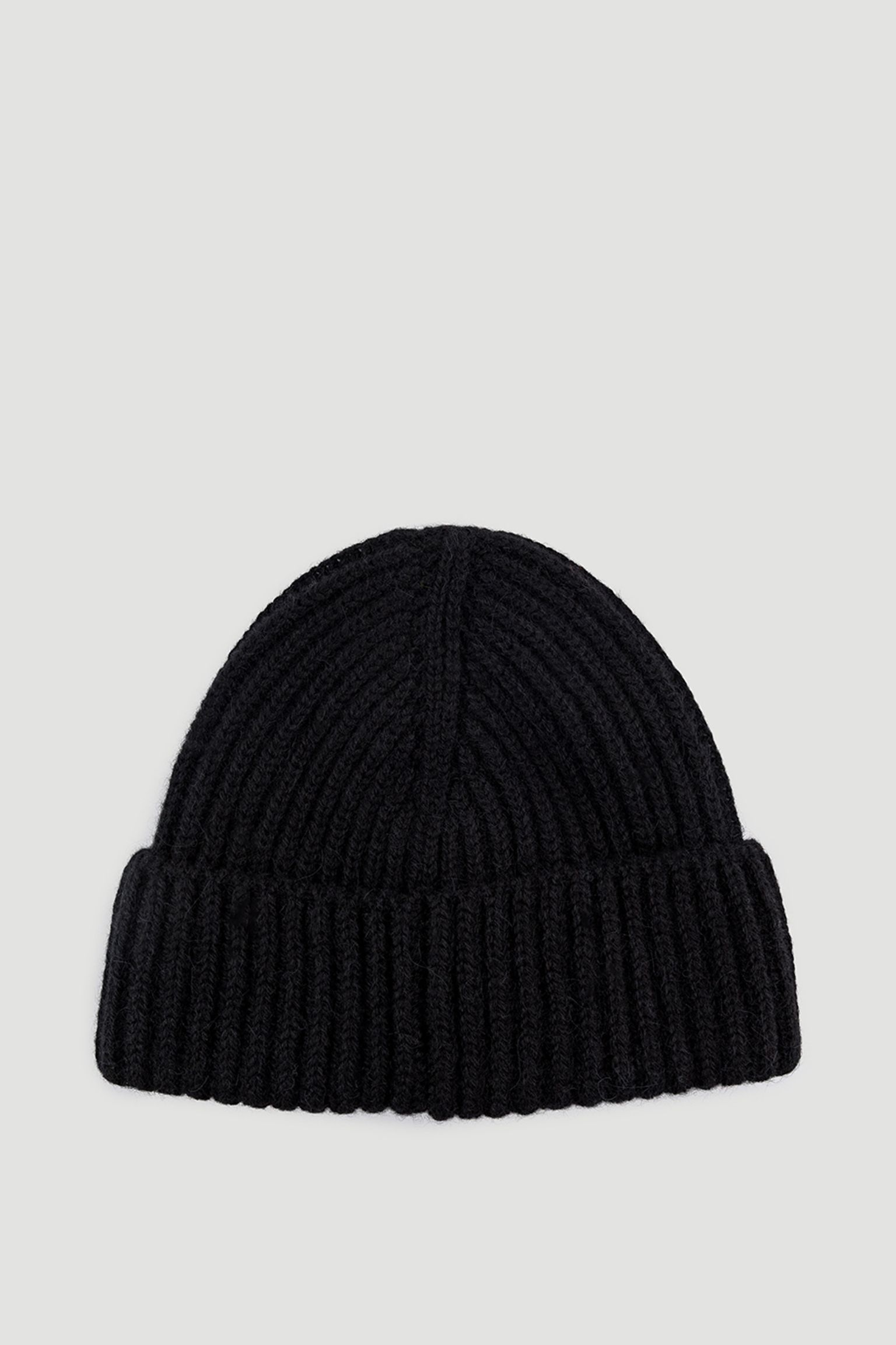 Шапка Alpaca Beanie