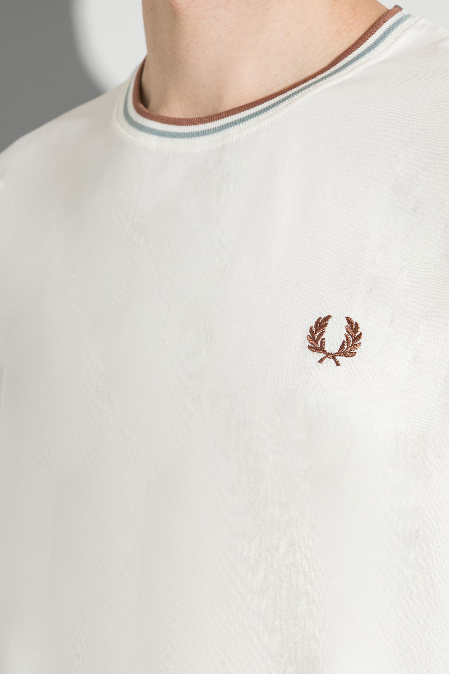 Широкий выбор Футболка TWIN TIPPED T-SHIRT