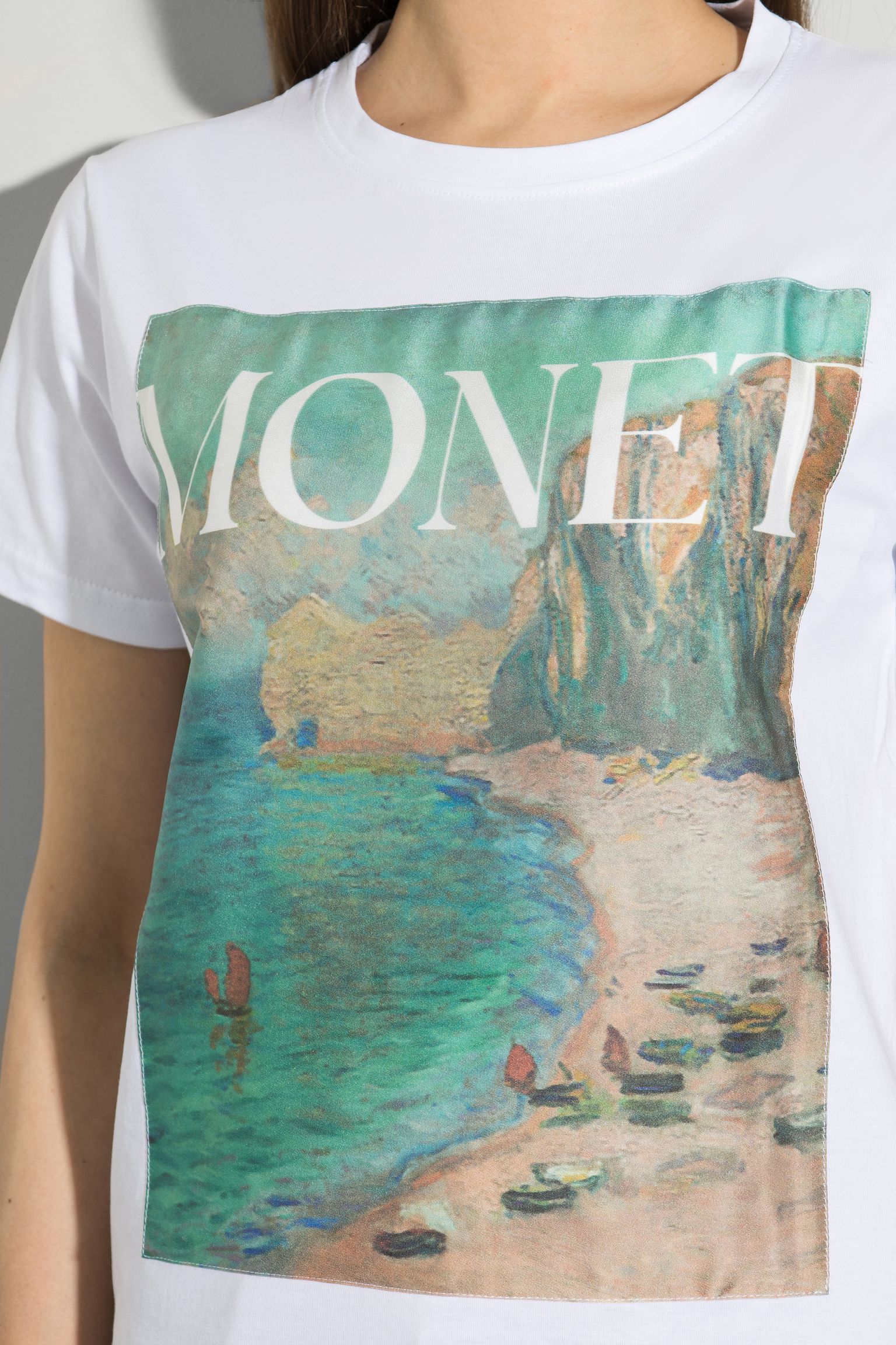 Стильные Футболка MONART